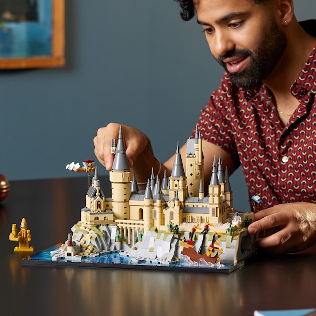 Galtvortborgen med hageanlegg LEGO® Harry Potter™ (76419)