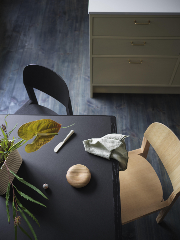 Muuto Workshop tafel 140x92cm Warm Grey Linoleum/Oak