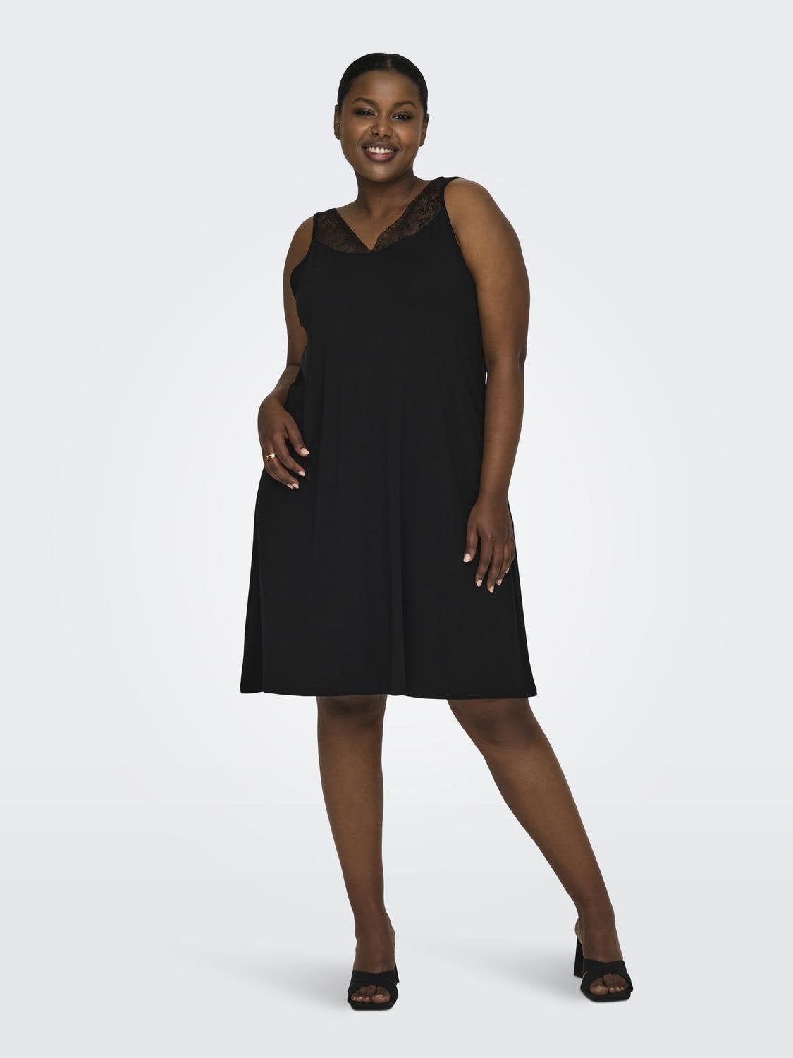 CARSIERA Langes Kleid Black