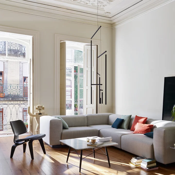 Vitra - Eames Coffee Table, Marmor weiss / Esche schwarz, 76 x 76 cm