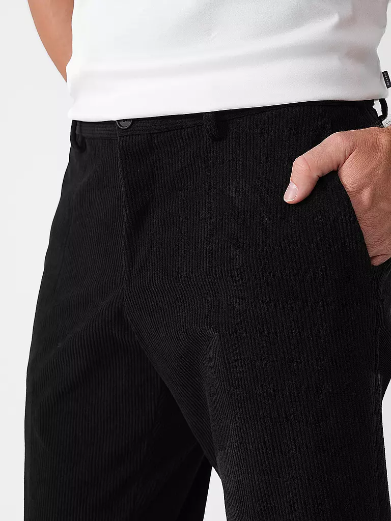 BOSS Hose Slim Fit  schwarz