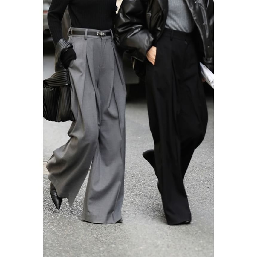 Rosesand - Wijde pantalon met hoge taille en omgekeerde plooien
