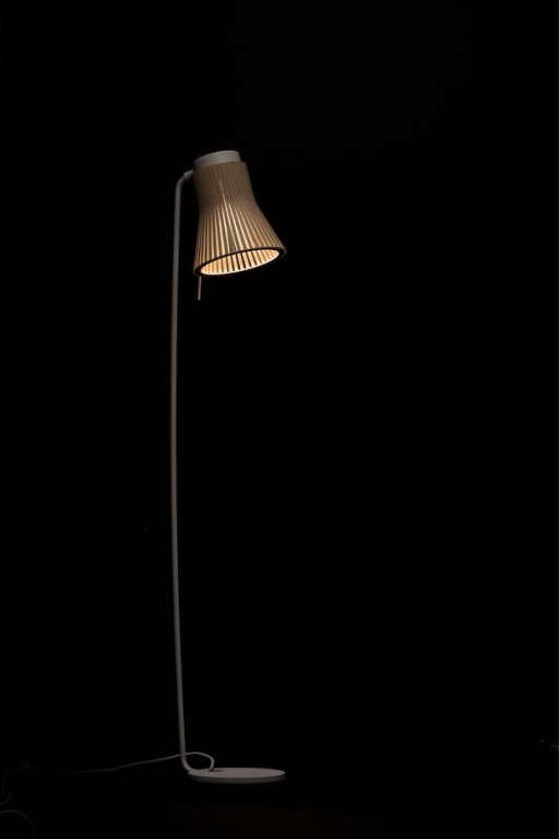 Secto Design Petite 4610 vloerlamp wit/naturel berk