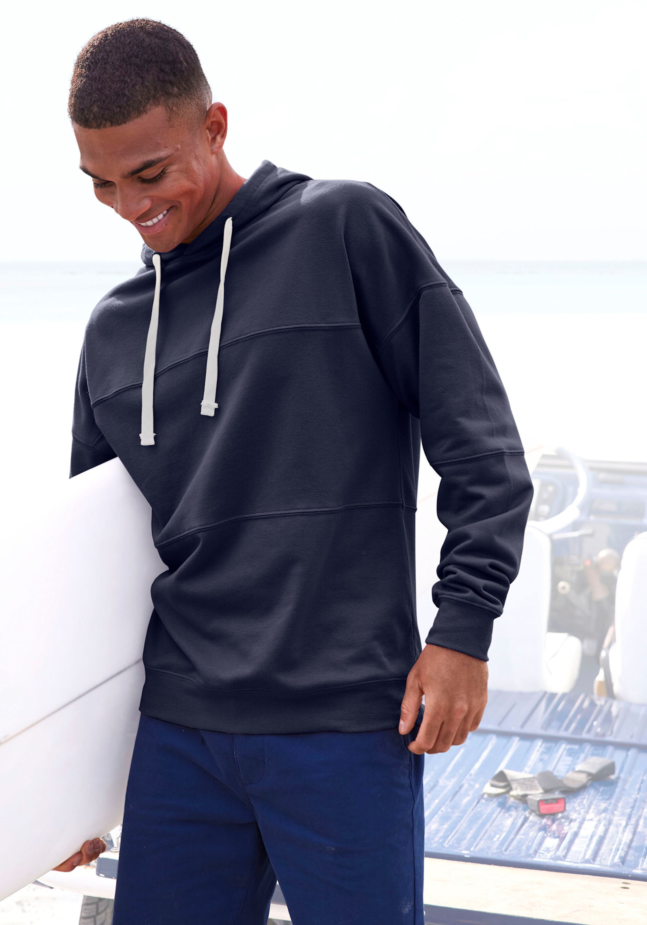 H.I.S Hoodie in navy