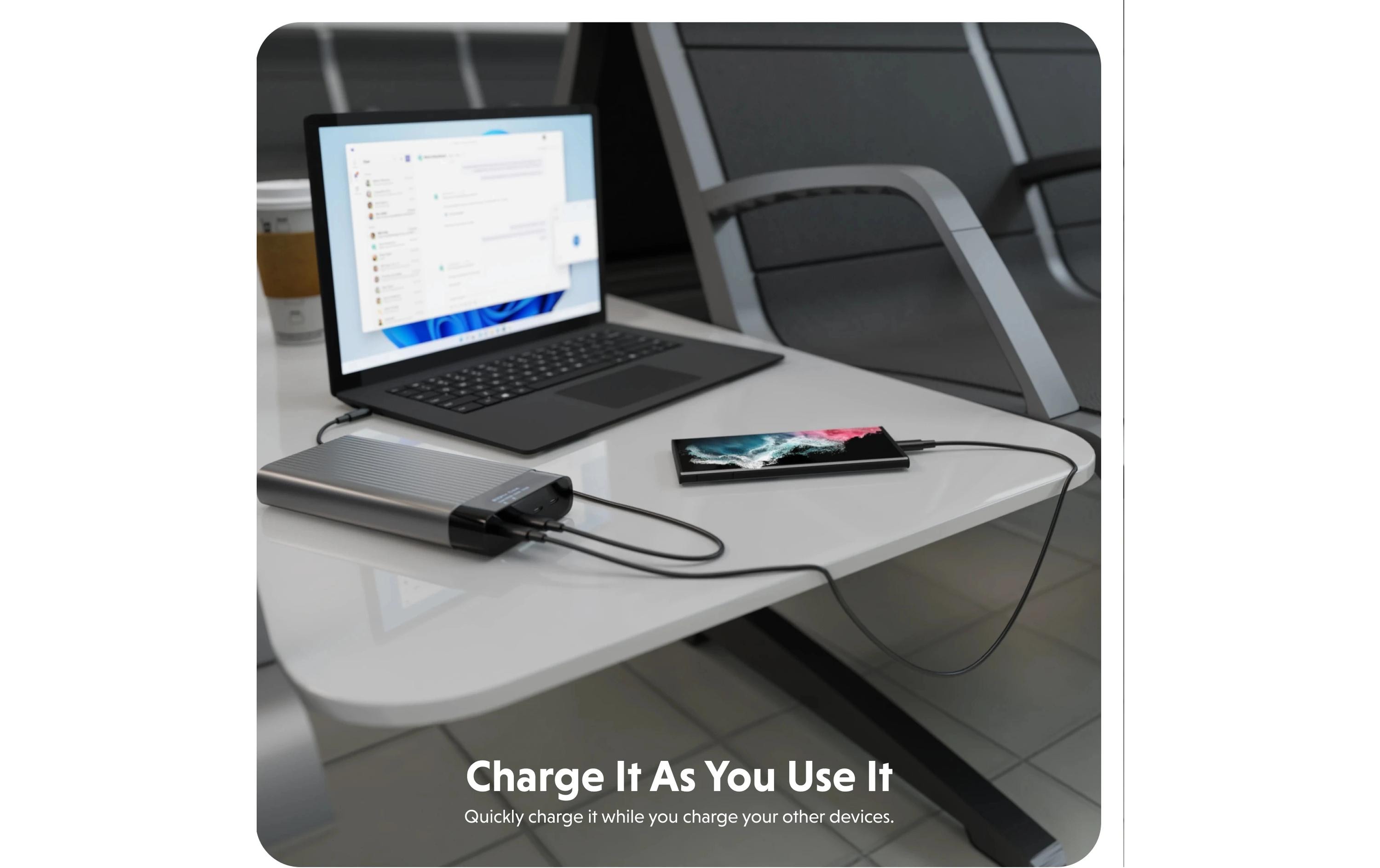 Powerbank HyperJuice 245W USB-C Battery Pack 27000 mAh<br>Powerbank mit hoher Kapazität und vier schnellen Ladeanschlüssen