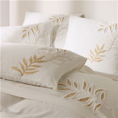 Linge de lit coton lavé, brodé et tufté