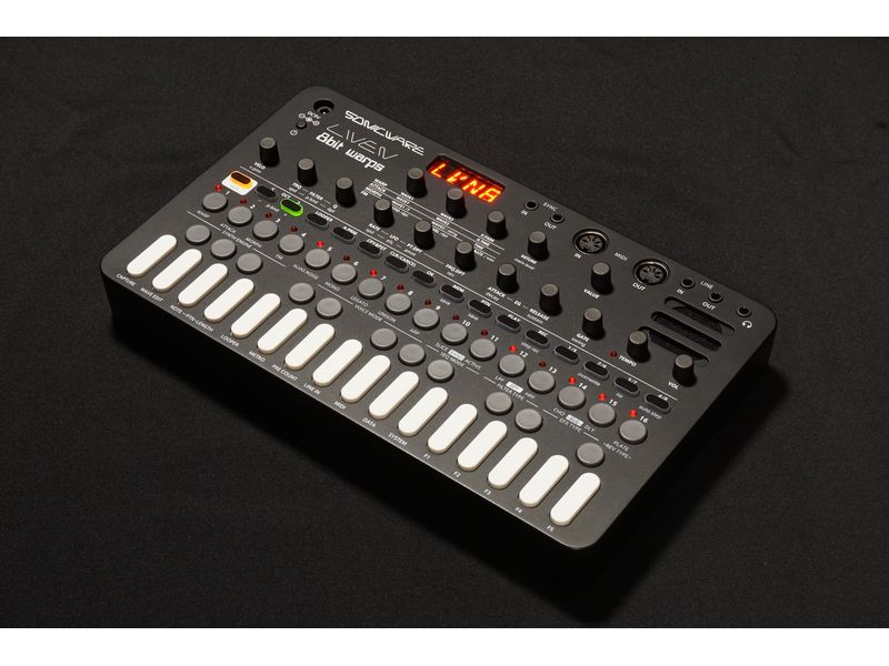 Sonicware Production Center LIVEN 8bit warps 8-Bit Waveform Synth mit Step Sequencer