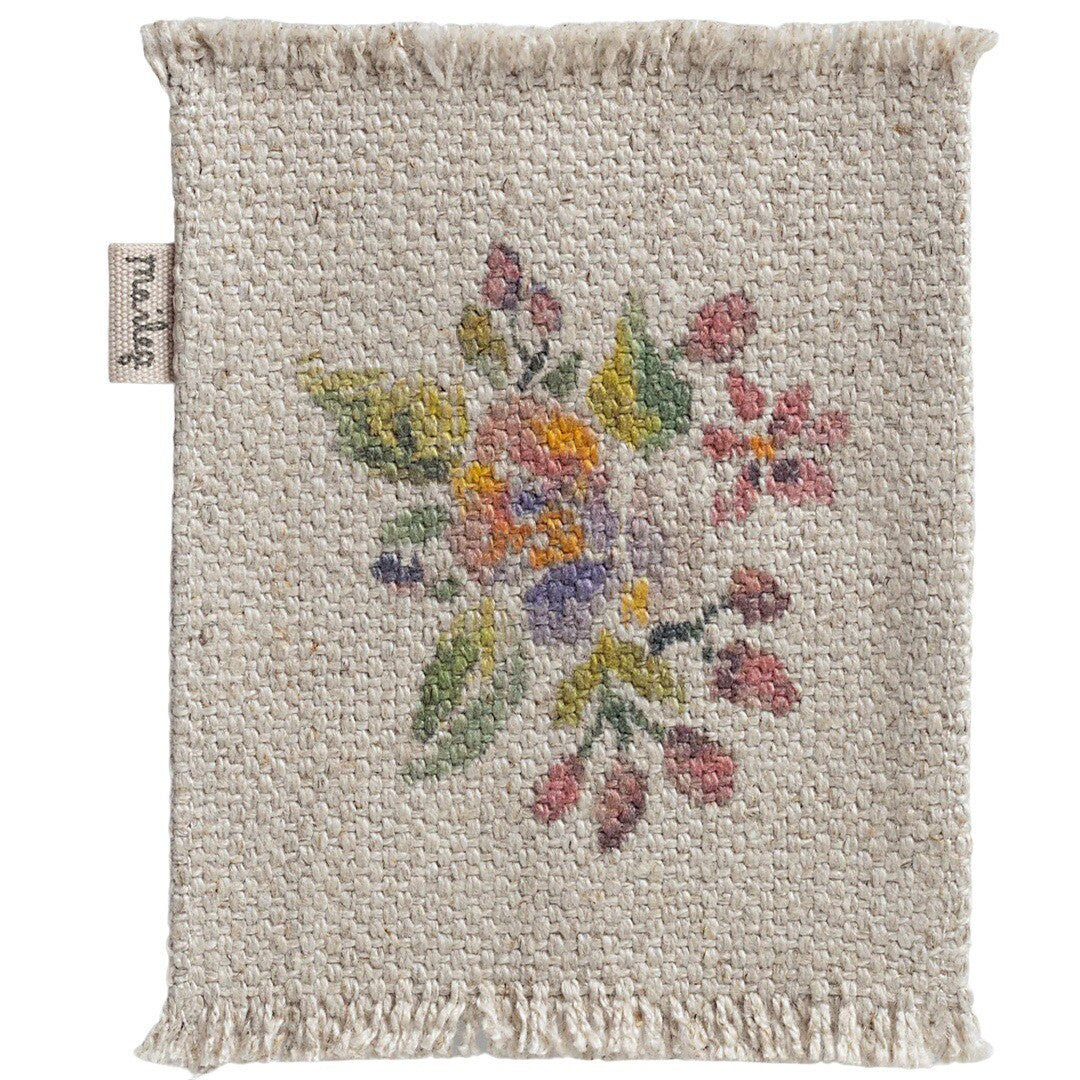 Maileg poppenhuis vloerkleed flowers - 9 cm