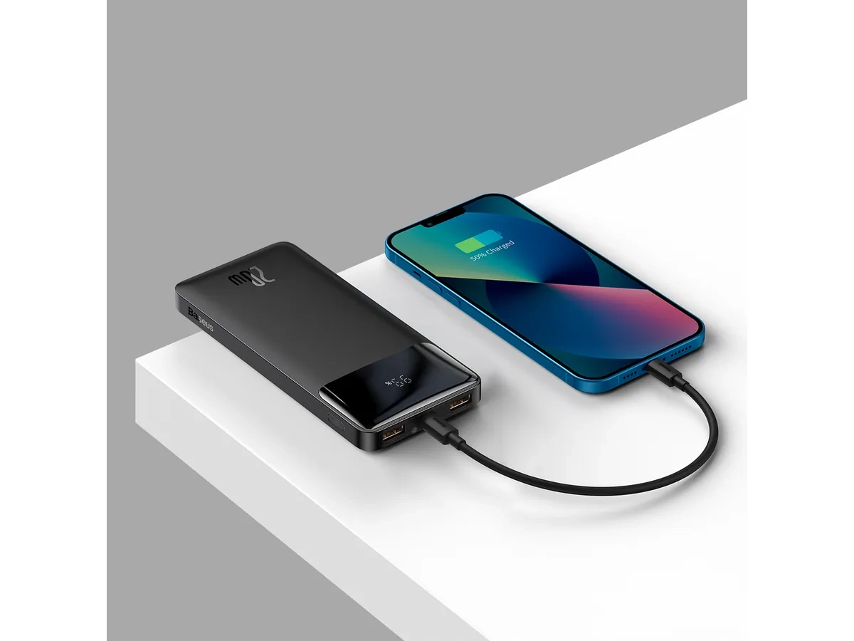 (20W) 10000mAh Bipow Dual USB A / USB C Power Bank Ladegerät   LED Anzeige (PPBD050301) - Schwarz