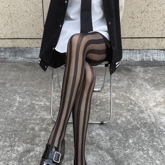 Kuromori - Gestreepte doorschijnende panty's