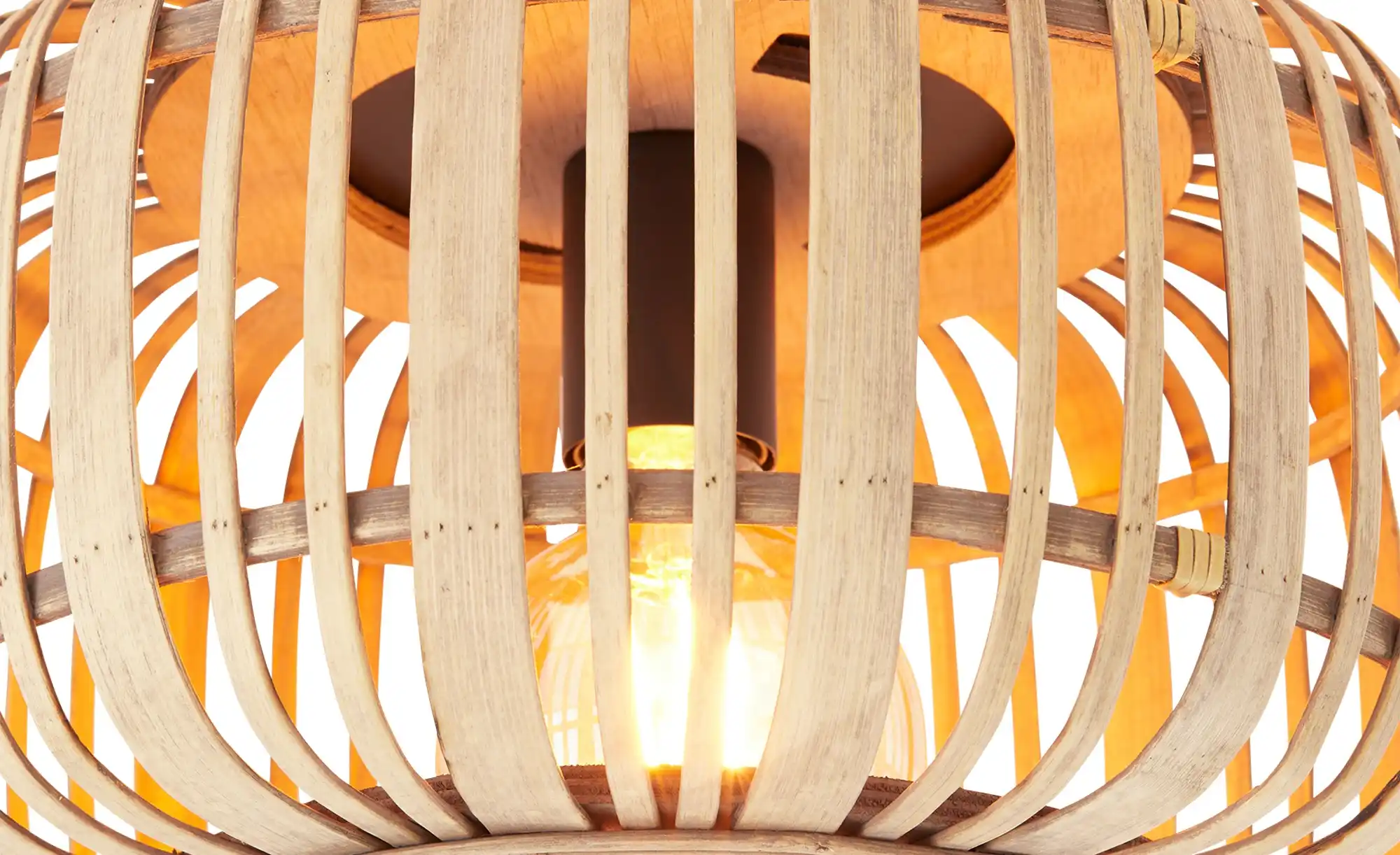 Deckenleuchte, 1-flammig. Rattanschirm  `klein`