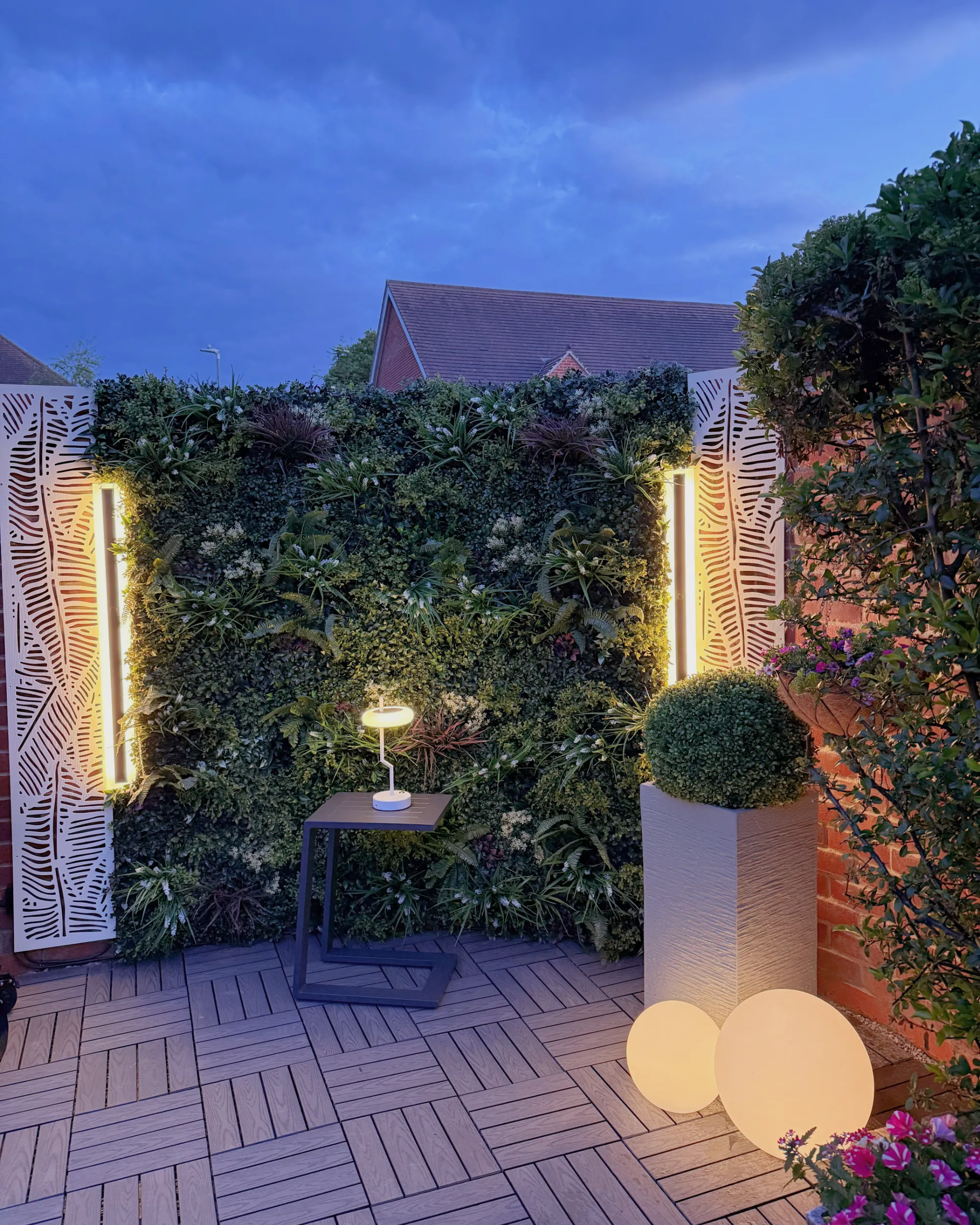 Buiten LED wandlamp SAVANE met bewegingssensor Zwart