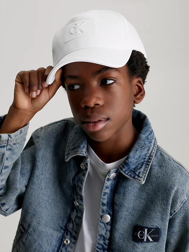 Gorro de bebê com monograma