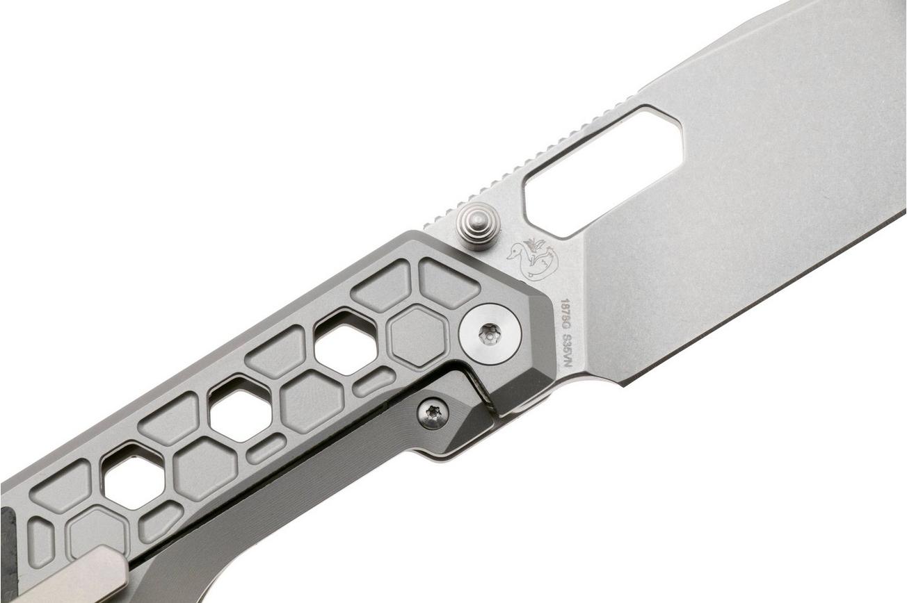 Artisan Cutlery Beest 1878G-GY, Stonewashed CPM S35VN, Grey Titanium, Black Carbon Fiber Inlay zakmes