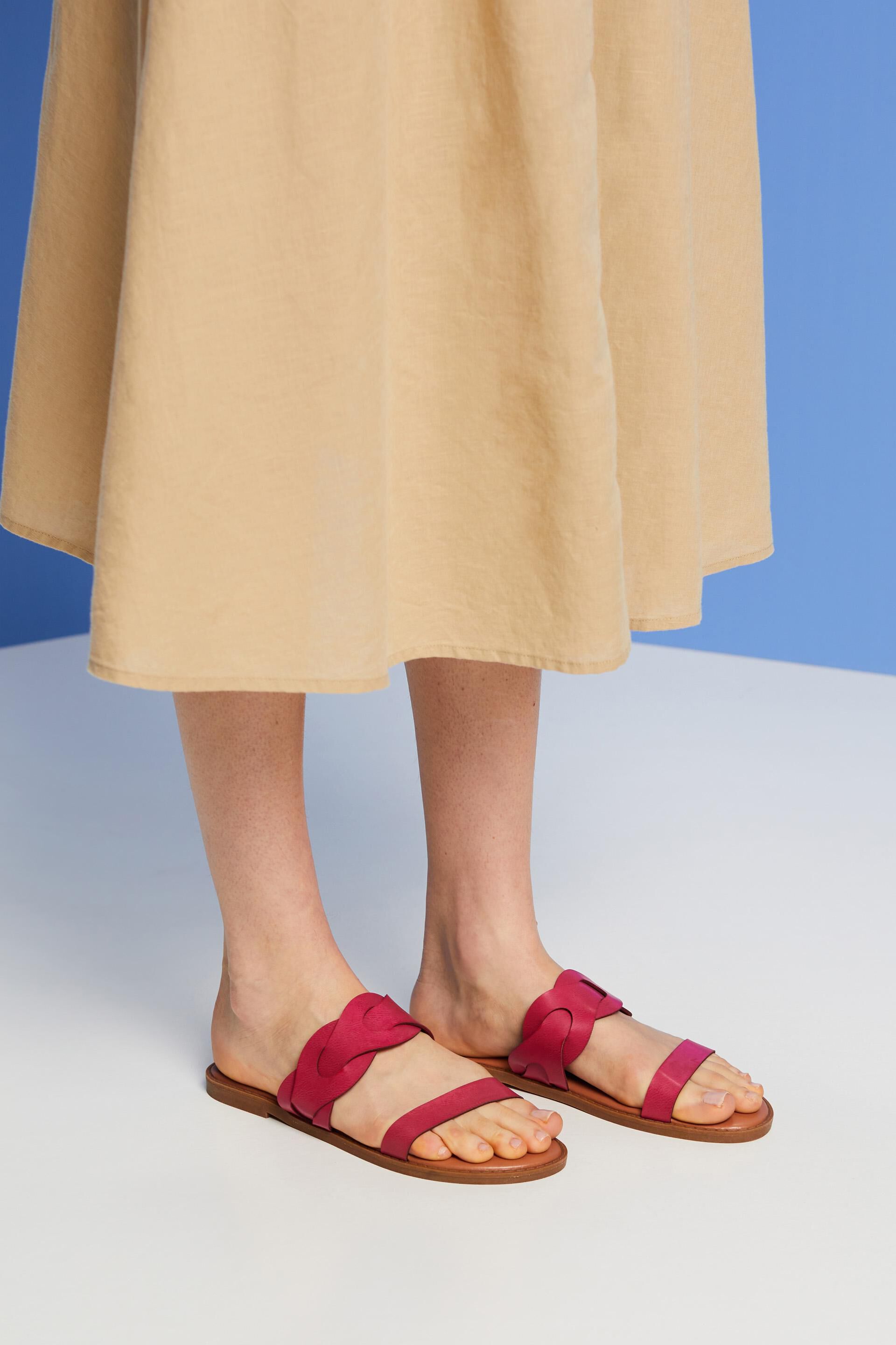 Sandales à enfiler en cuir vegan à bride tressée
