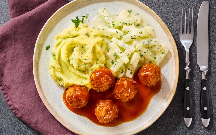 Mettbällchen mit Kohlrabigemüse (01675) | online bestellen!