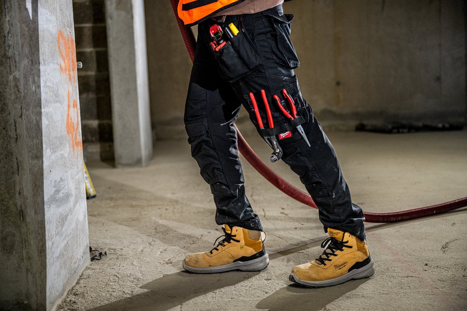 Milwaukee FREEFLEX™ Werkbroek zwart maat 56 (W40/L32) - 4932498196
