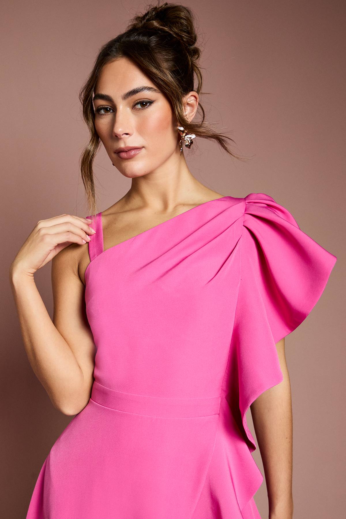 Coast Robe Mi-Longue en Crêpe à Une Épaule avec Volants