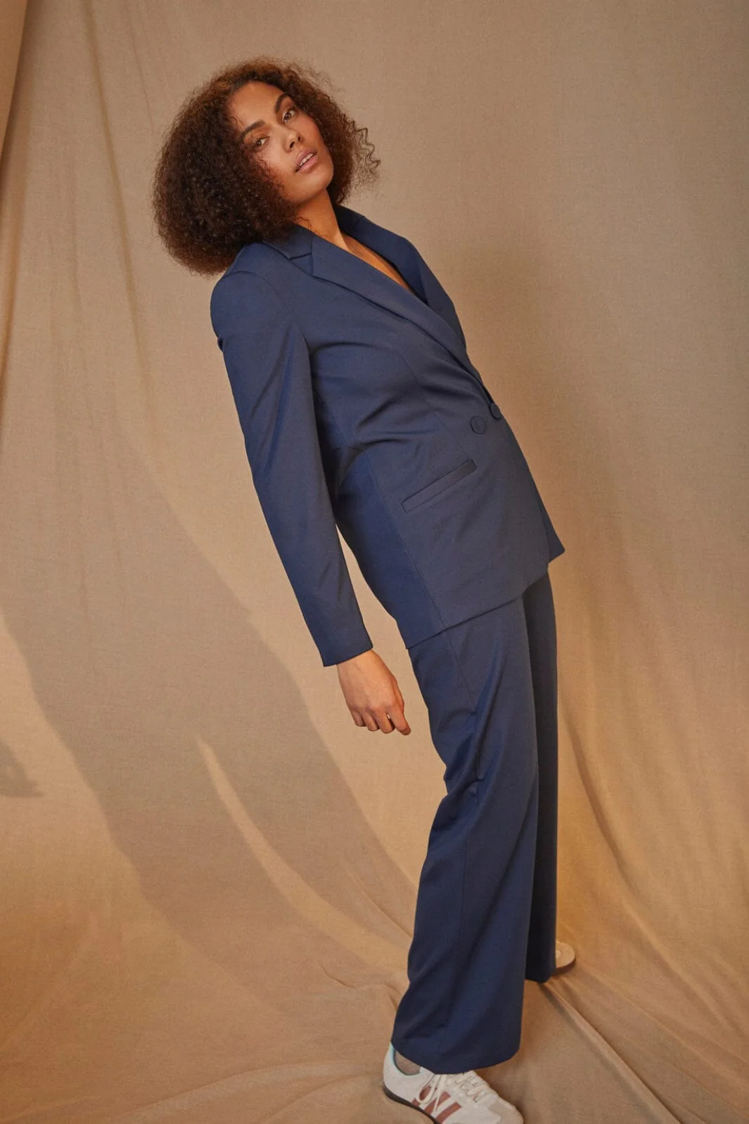 Love & Divine Love590 40 navy