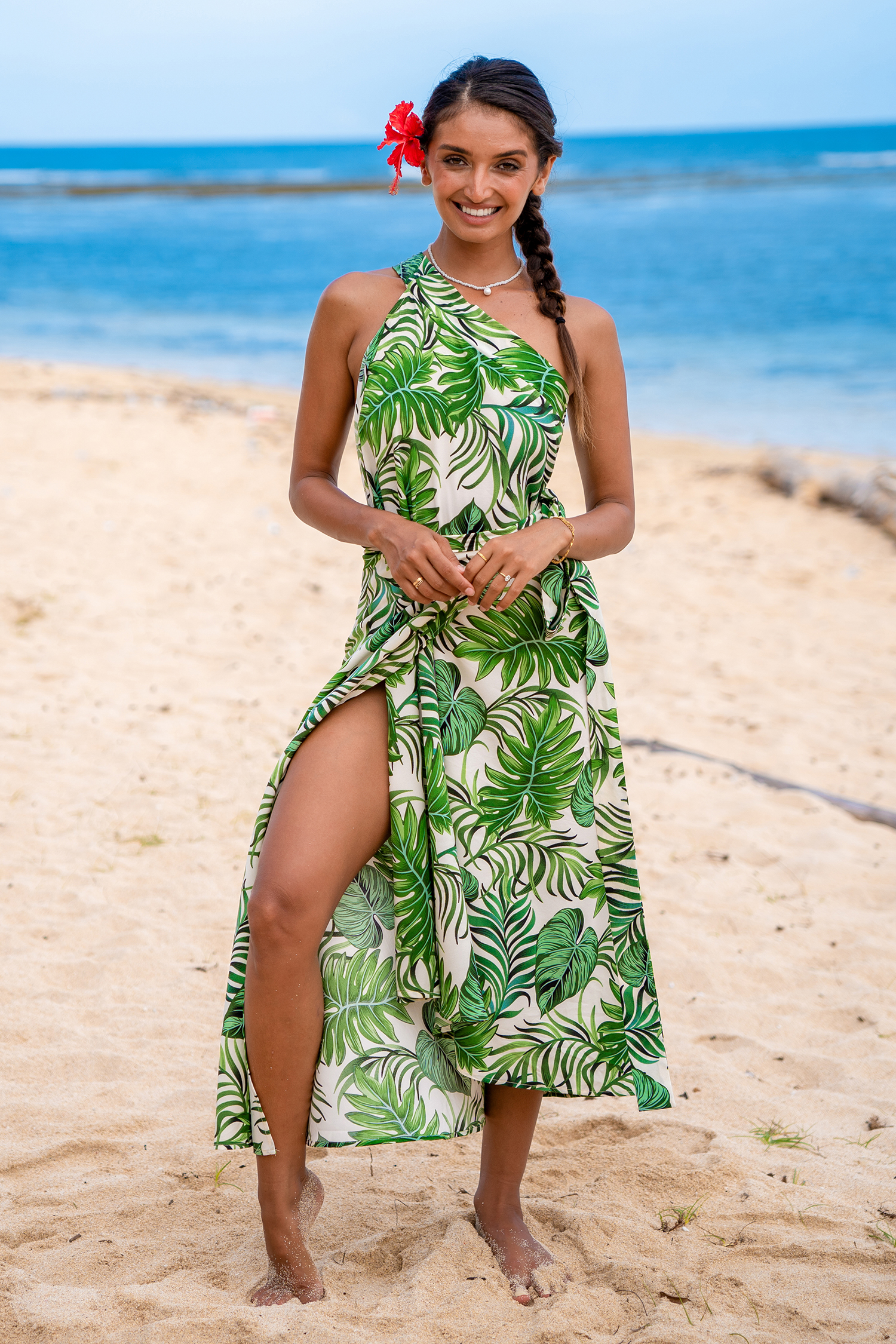 Robe cover up avec une épaule à feuilles de palmier verte
