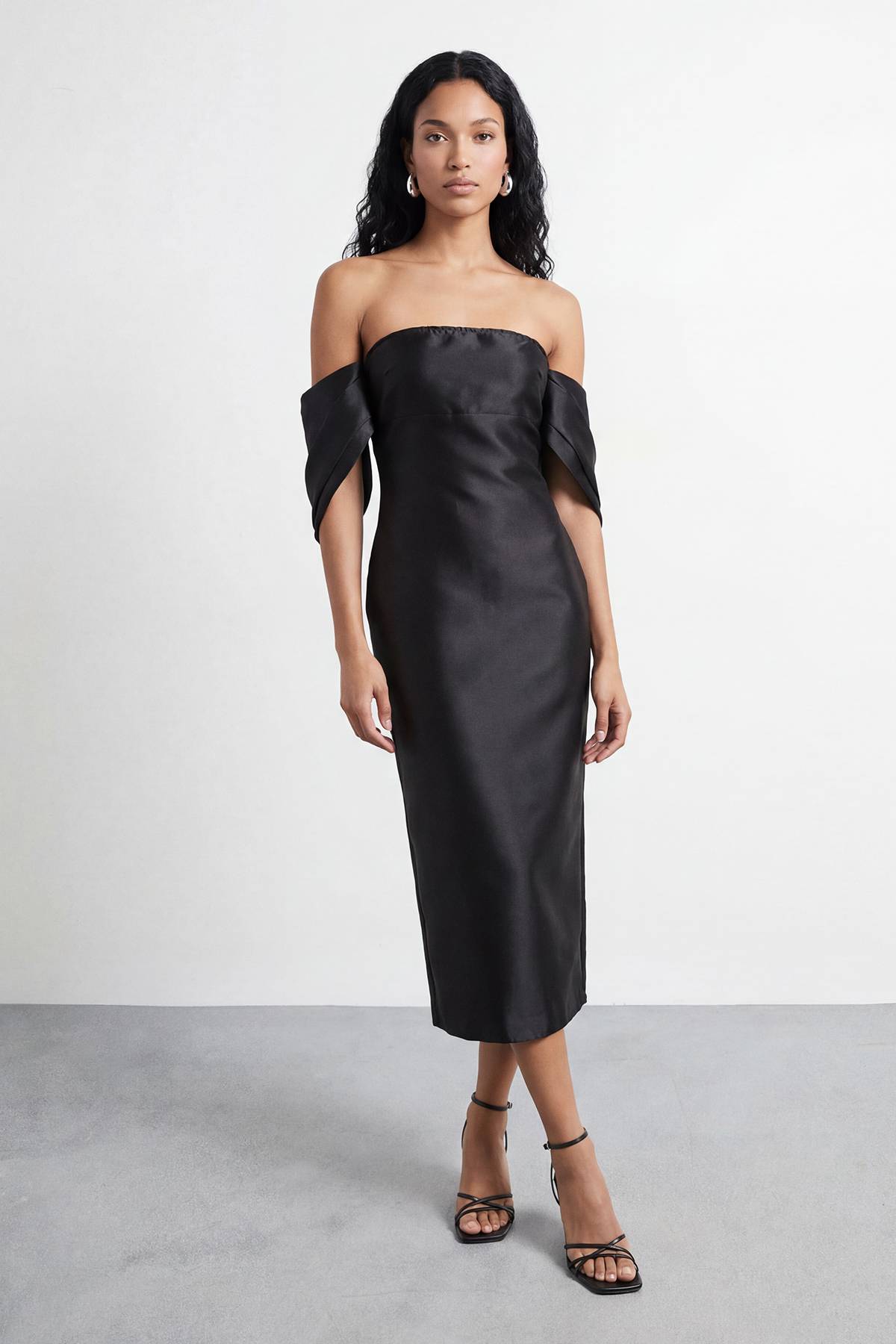Warehouse Robe Midi Bardot à Manches Bouffantes Structurée Petite Taille