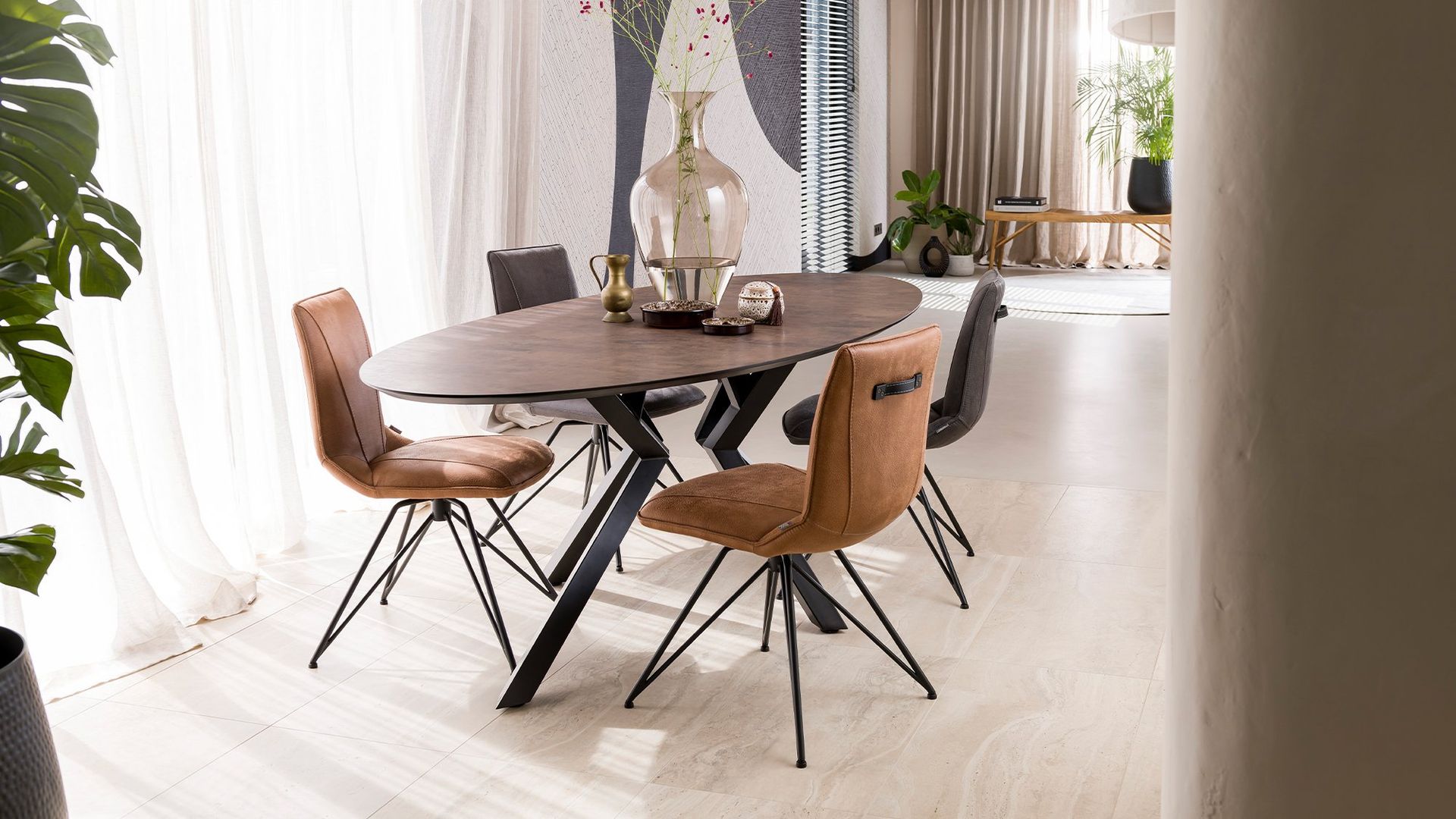 XOOON   Masura Ellips Eettafel