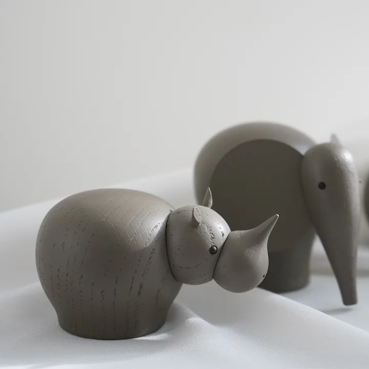 Woud - Rina Nashorn, Eiche taupe lackiert / medium