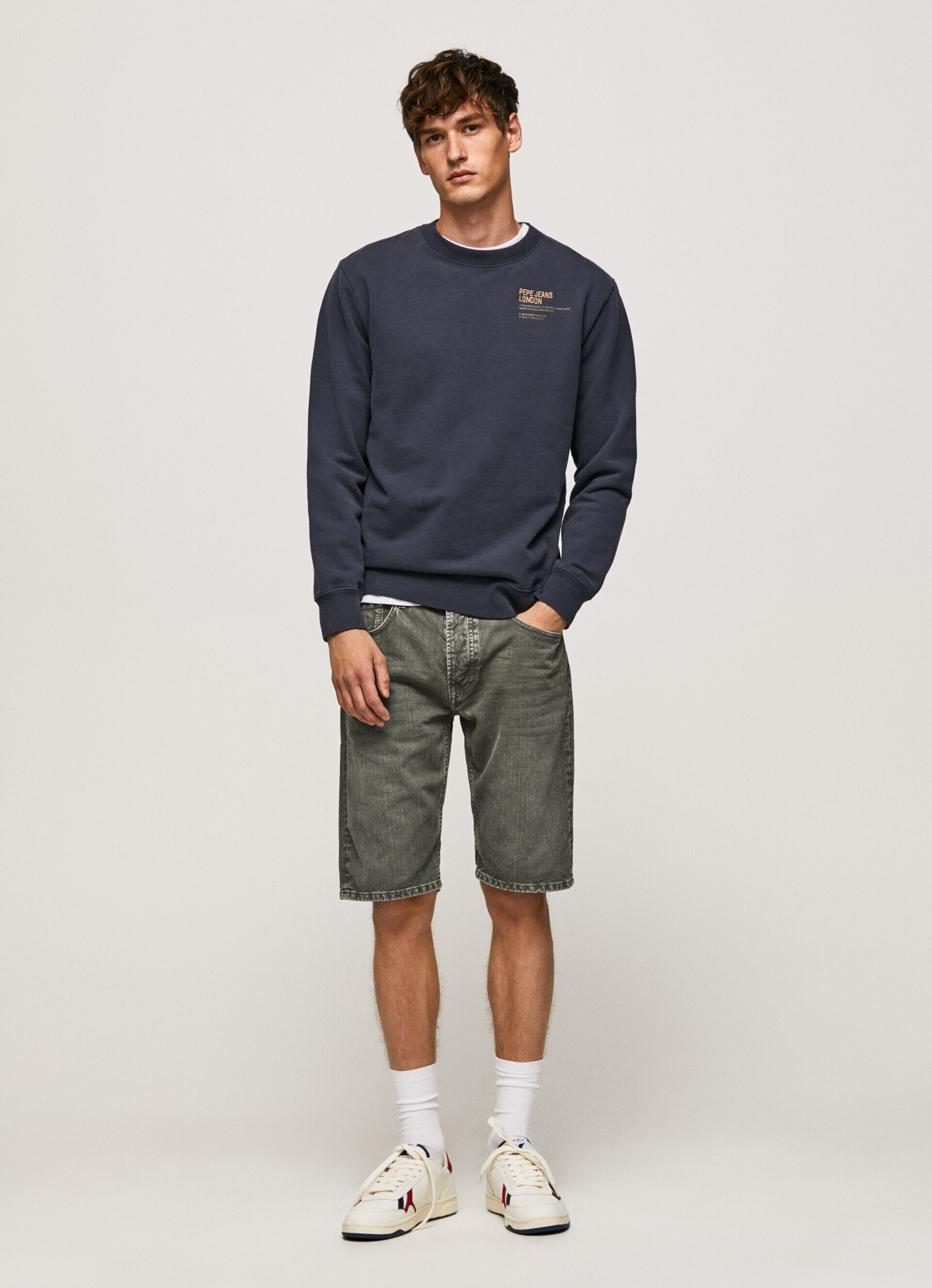 CALLEN FIT RELAXED DENIM BERMUDA - verde-esmeralda