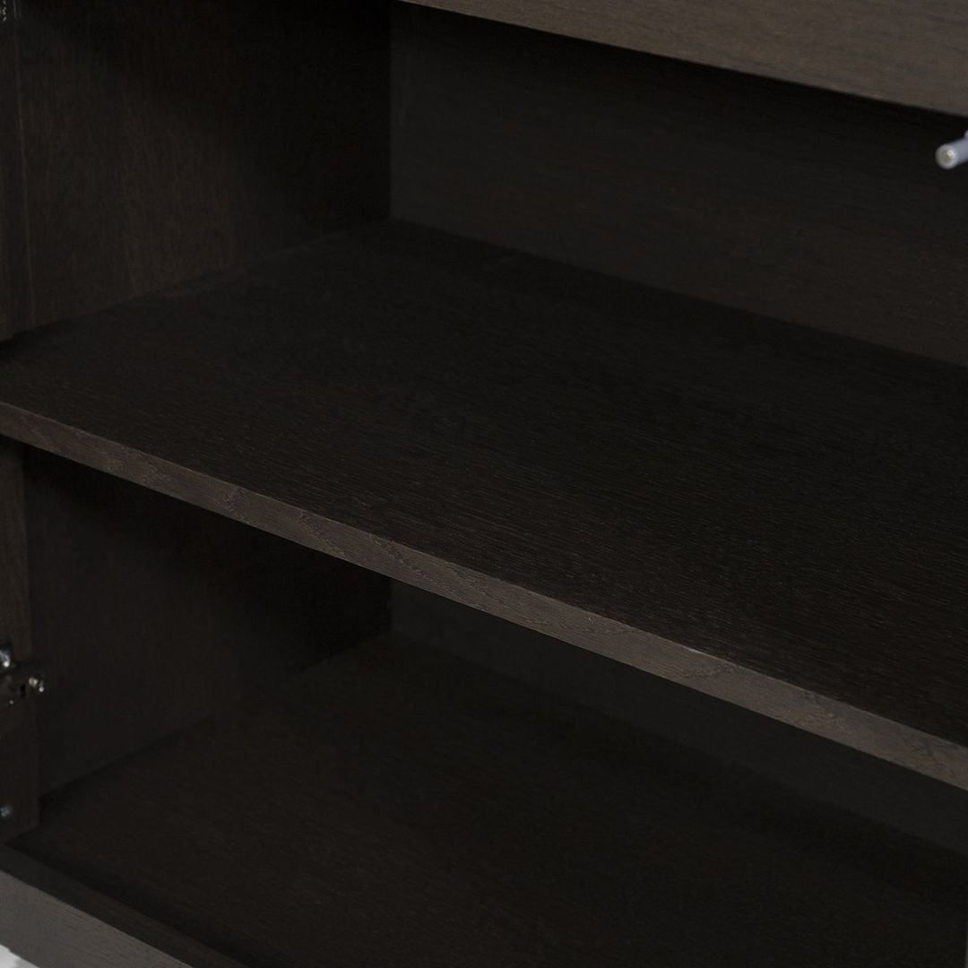 Eleonora Helsinki Bruin Kabinet