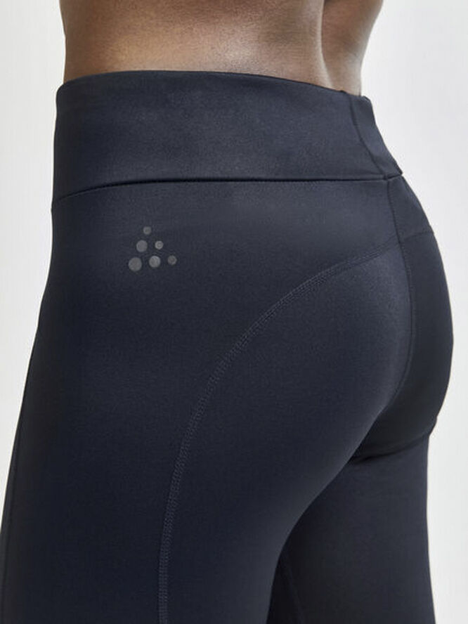 Craft ADV Essence short tights Sort
