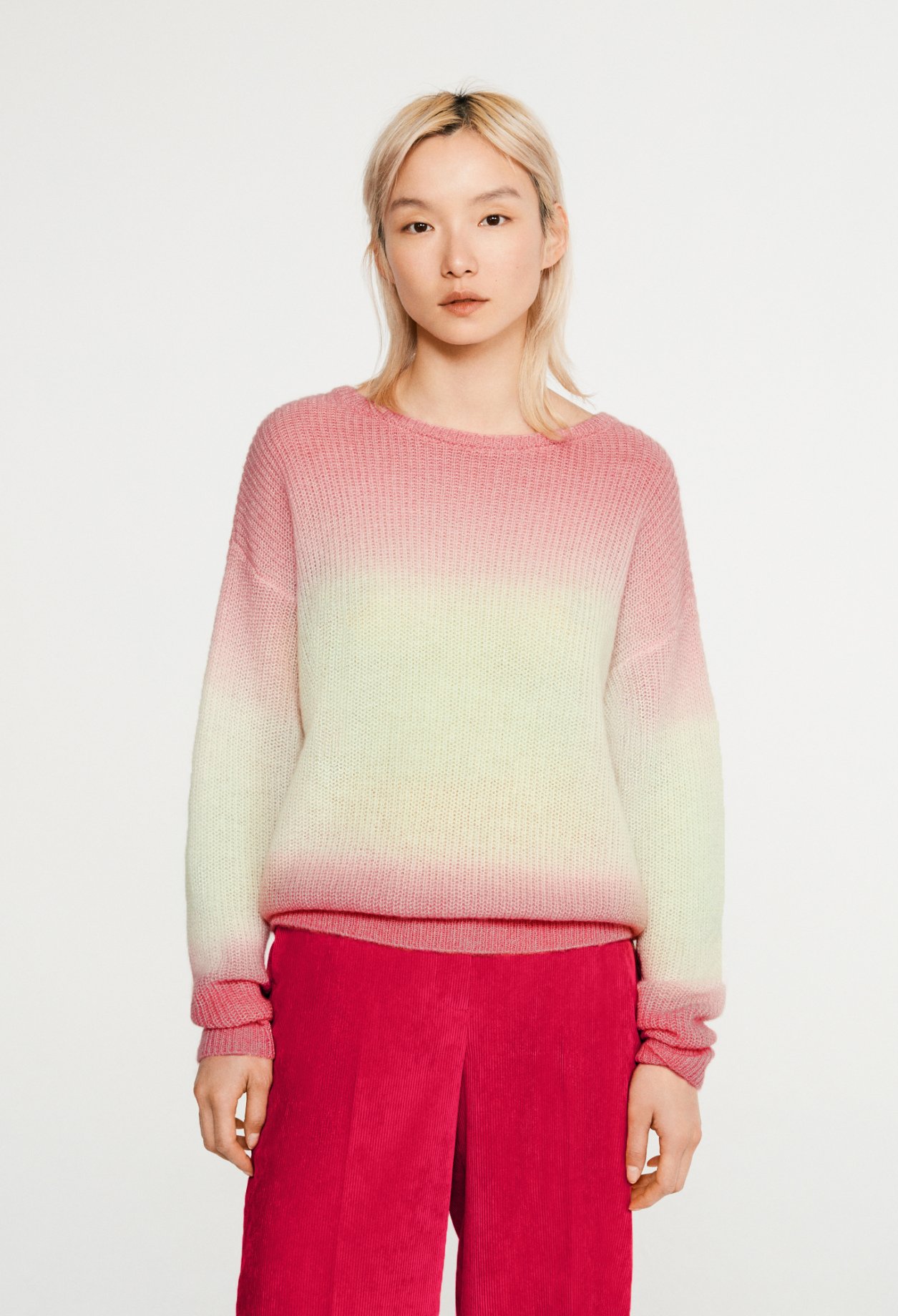 Pull large en laine tra&ccedil;able