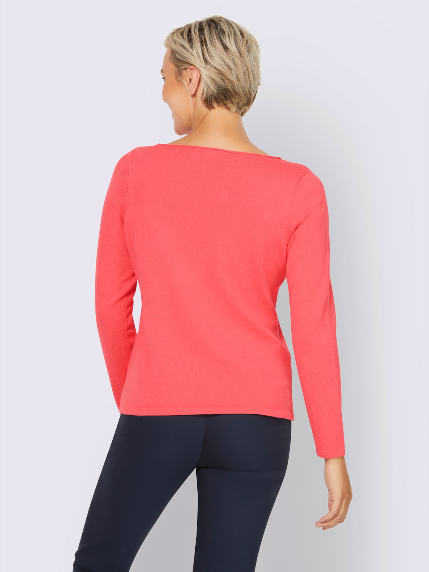 Pull bords roulés aux finitions