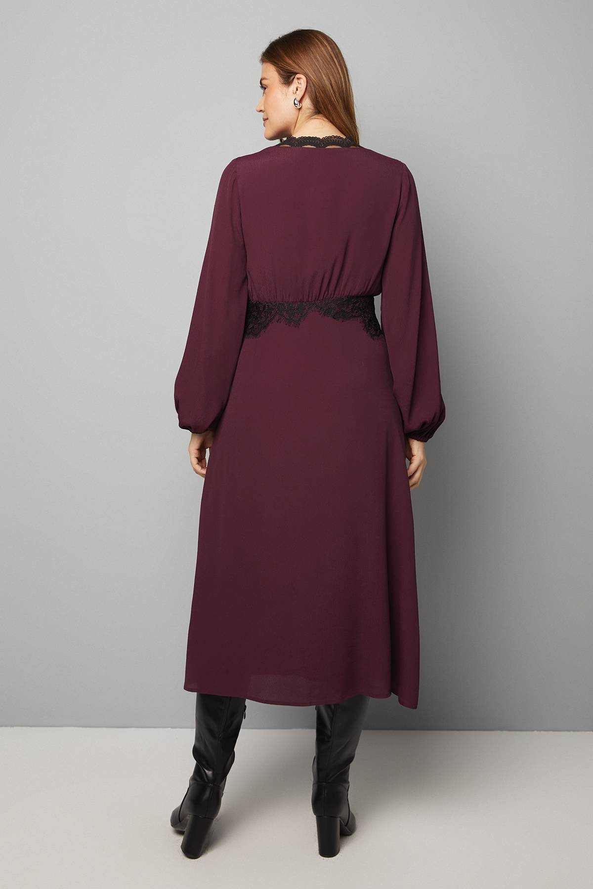 Wallis Robe Mi-longue en Viscose avec Finitions en Dentelle