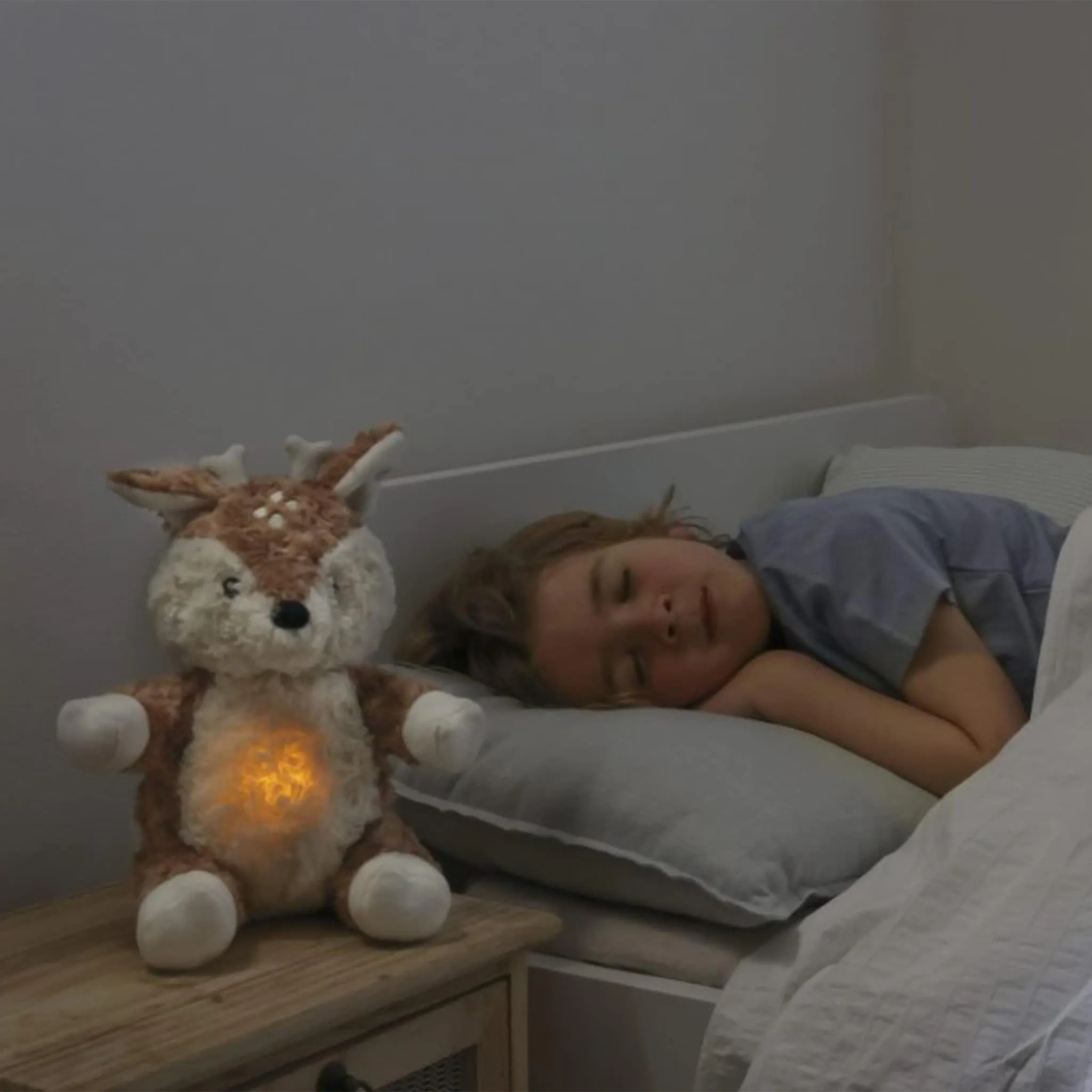 Cloud B Finley Le Chevreuil Lumineux Musical LoveLight™ Buddies