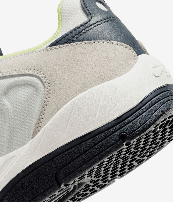 Nike SB Vertebrae Schuh (summit white violet)