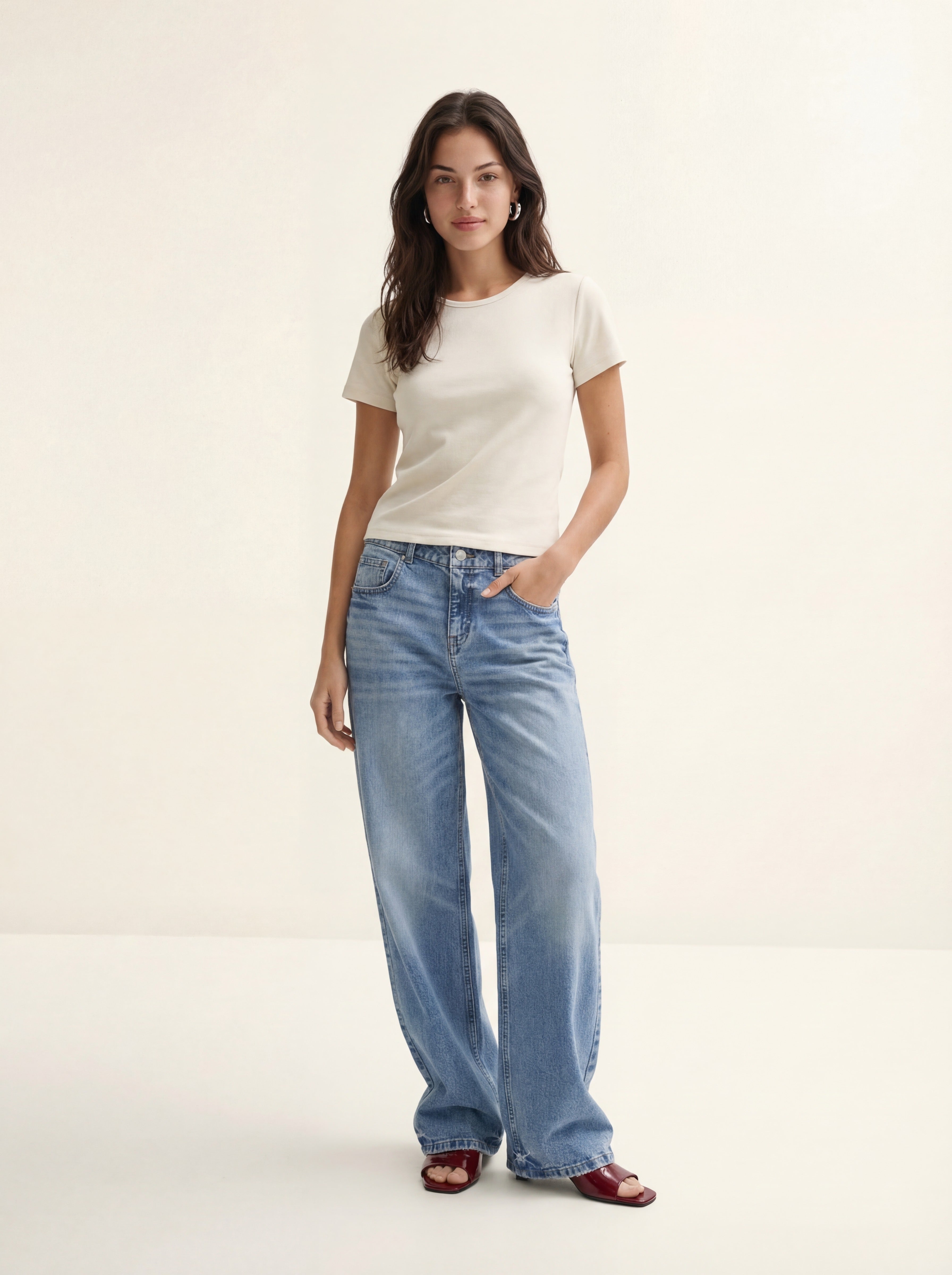 VMHALLIE Low rise Wide fit Jeans