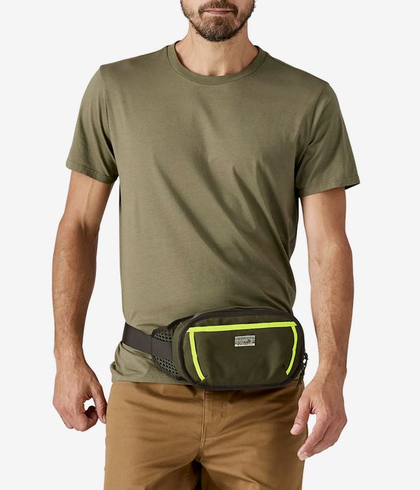 Patagonia Fieldsmith Tasche 5L (pine needle green)