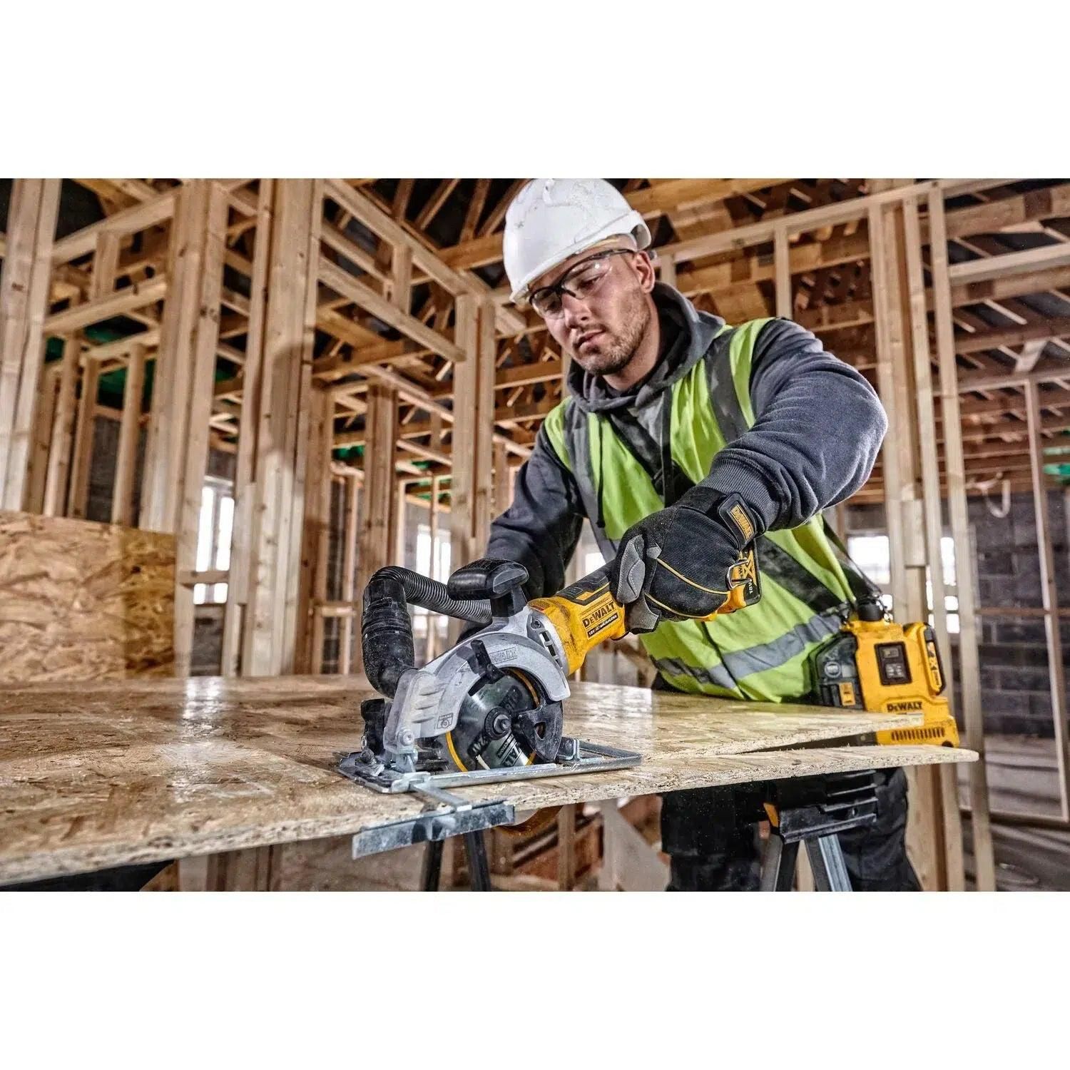 DeWALT DCS571NT Accu ultra compact cirkelzaag 115mm 18V XR Basic Body in TSTAK