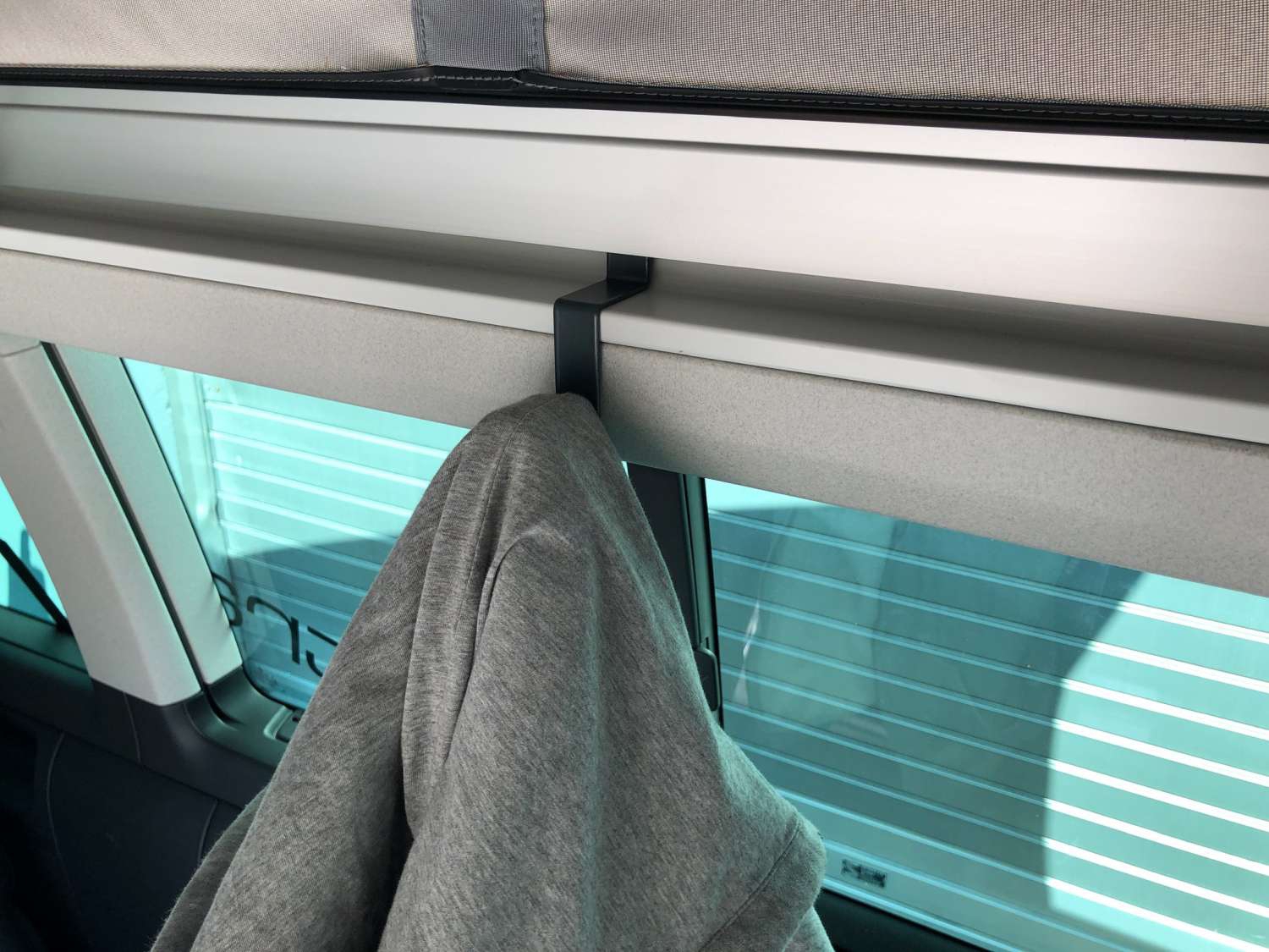 BusBoxx Haken Dachleiste  VW T5 / T6  / T6.1 (Coast / Ocean / Beach) - 2 Stück