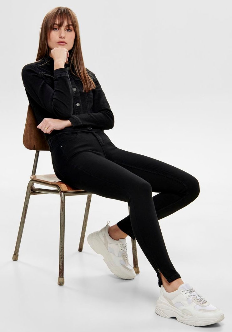 ONLY Ankle-Jeans »ONLKENDELL ETERNAL LIFE ANKLE BLACK NOOS«, mit Zipper am Saum