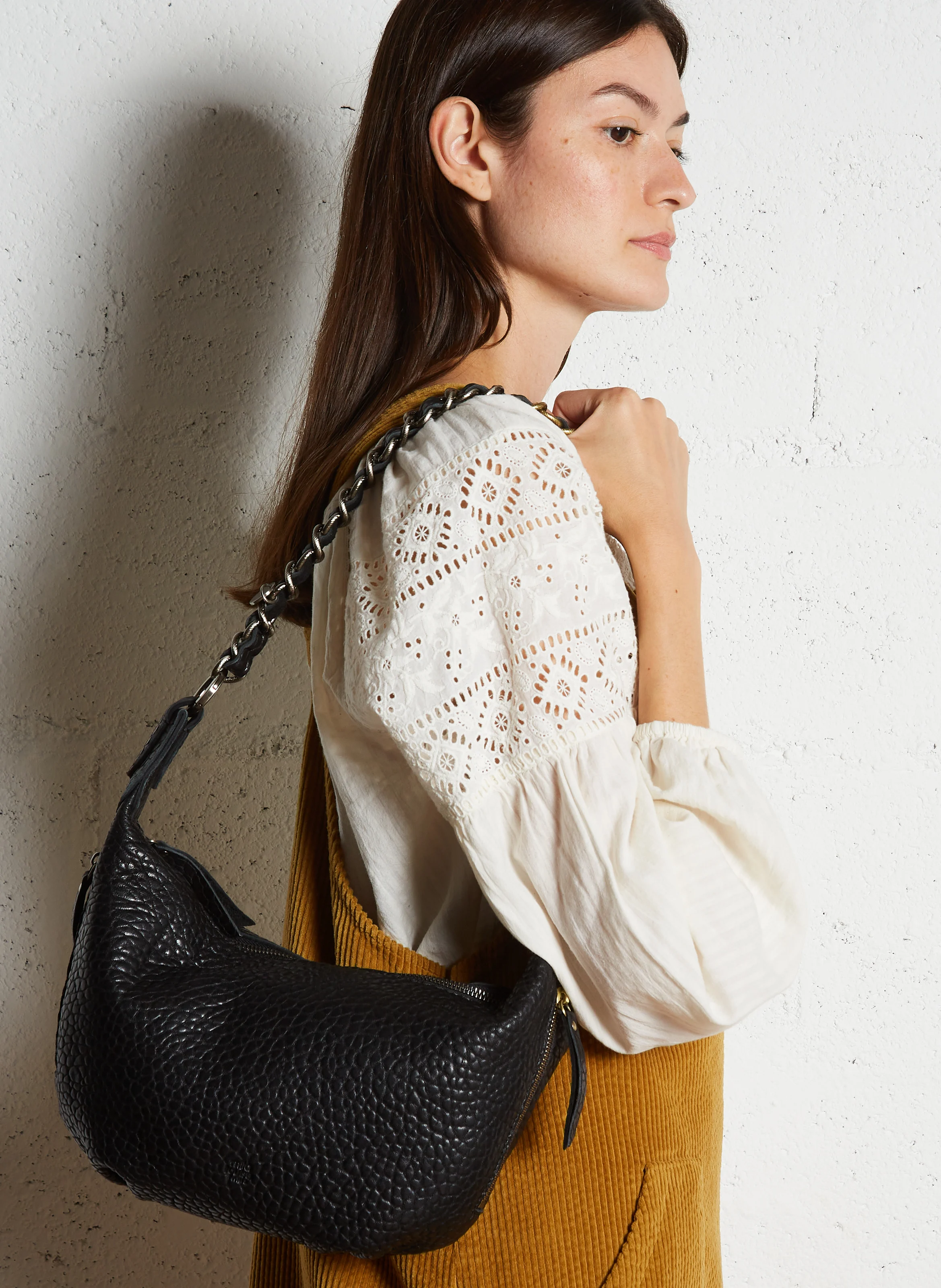 RUBINA - Sac bandoulière demi-lune en cuir | Noir