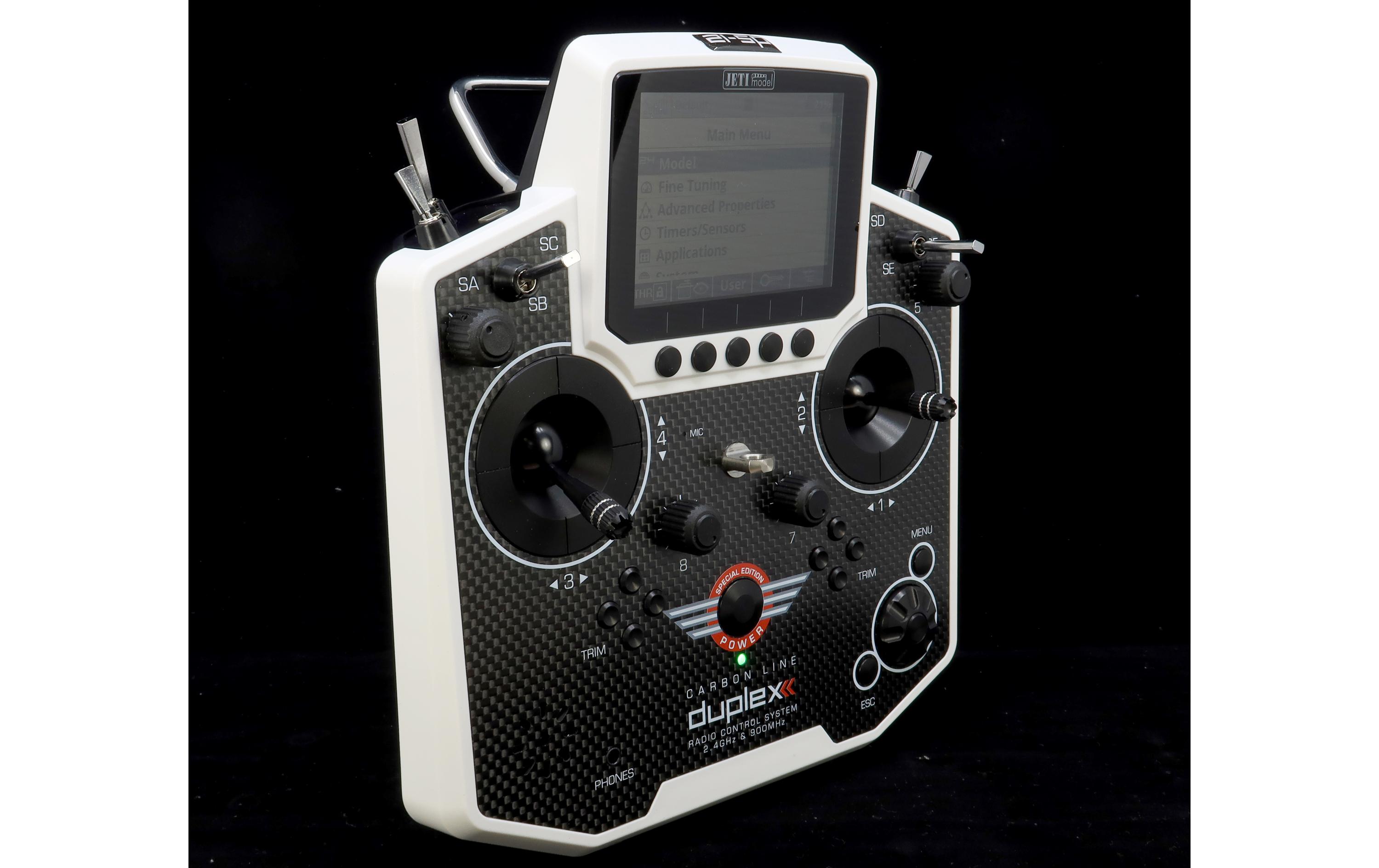 Fernsteuerung Duplex DS-12 Carbon White 2024 + R9 Empfänger<br>Handlicher Jeti Duplex 2.4 GHz Sender in «Special Edition» Ausführung