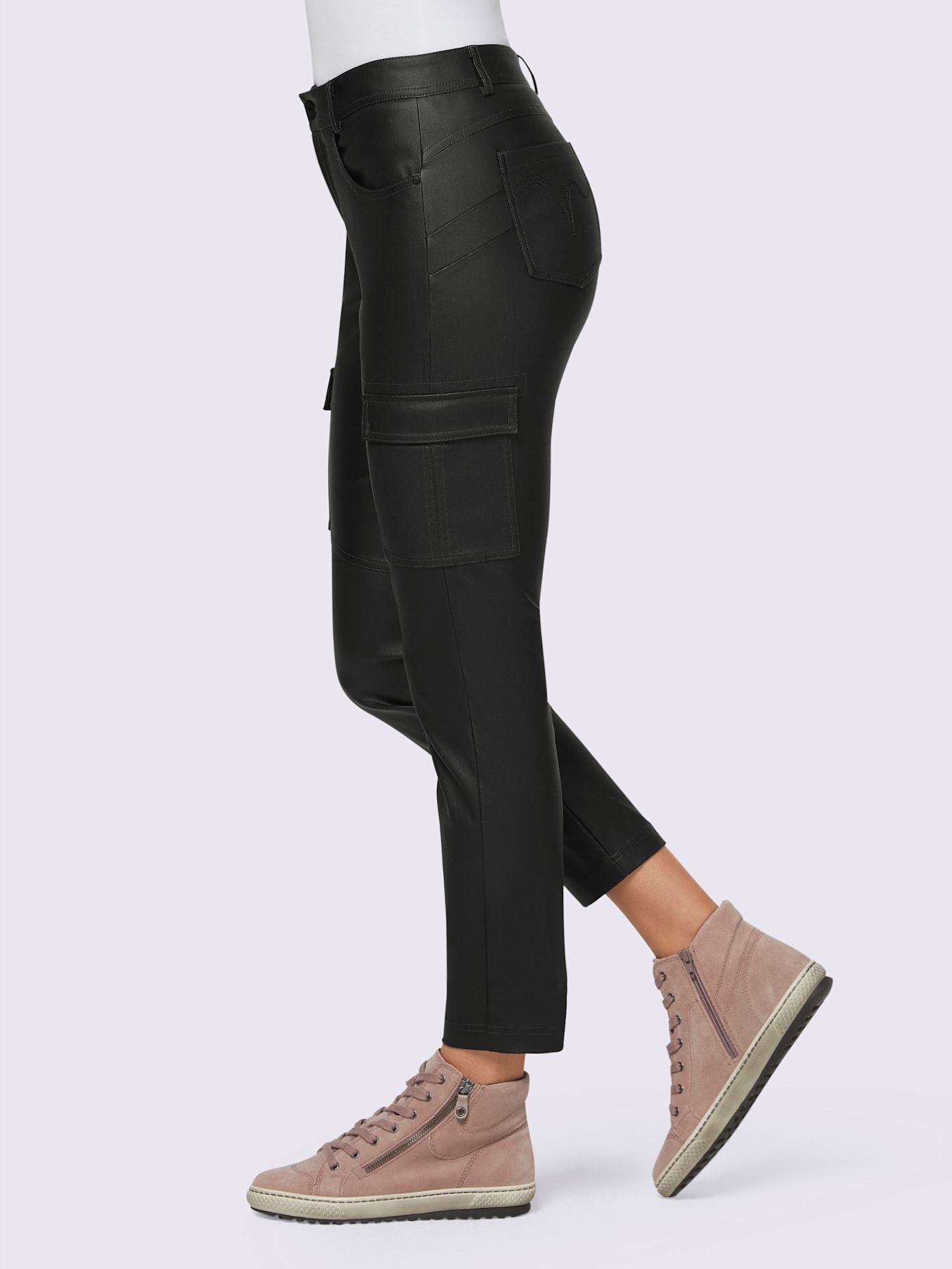 Pantalon cargo effet « push-up » pour un joli fessier