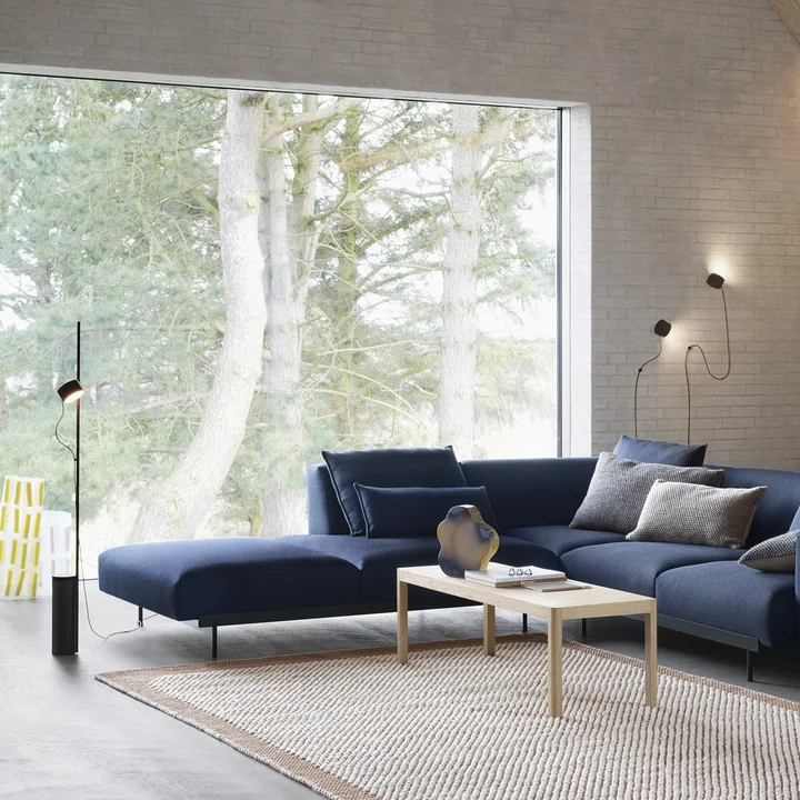 Muuto - Post LED-Wandleuchte, schwarz