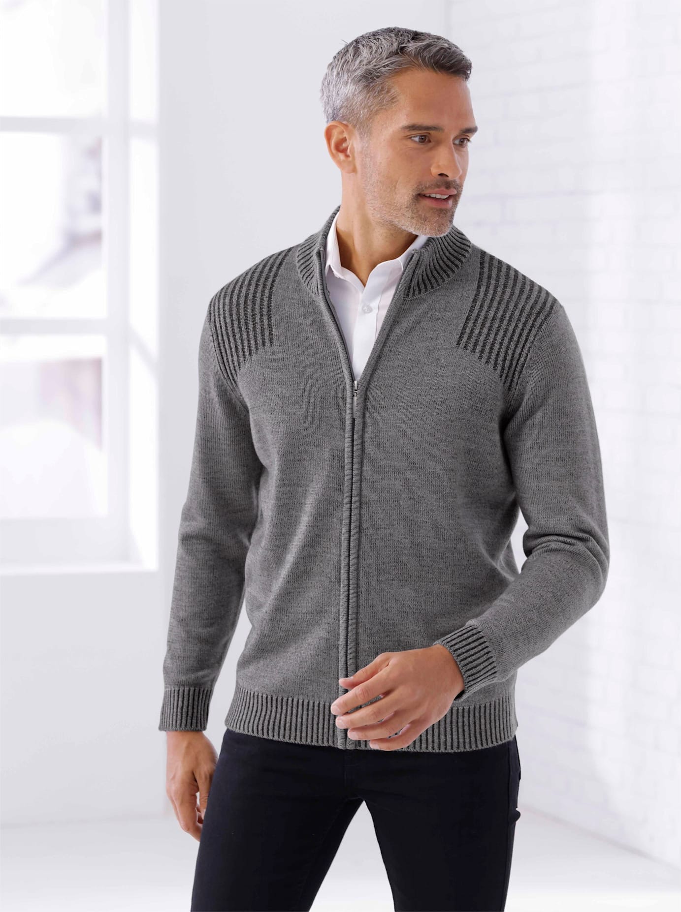 Classic Strickjacke