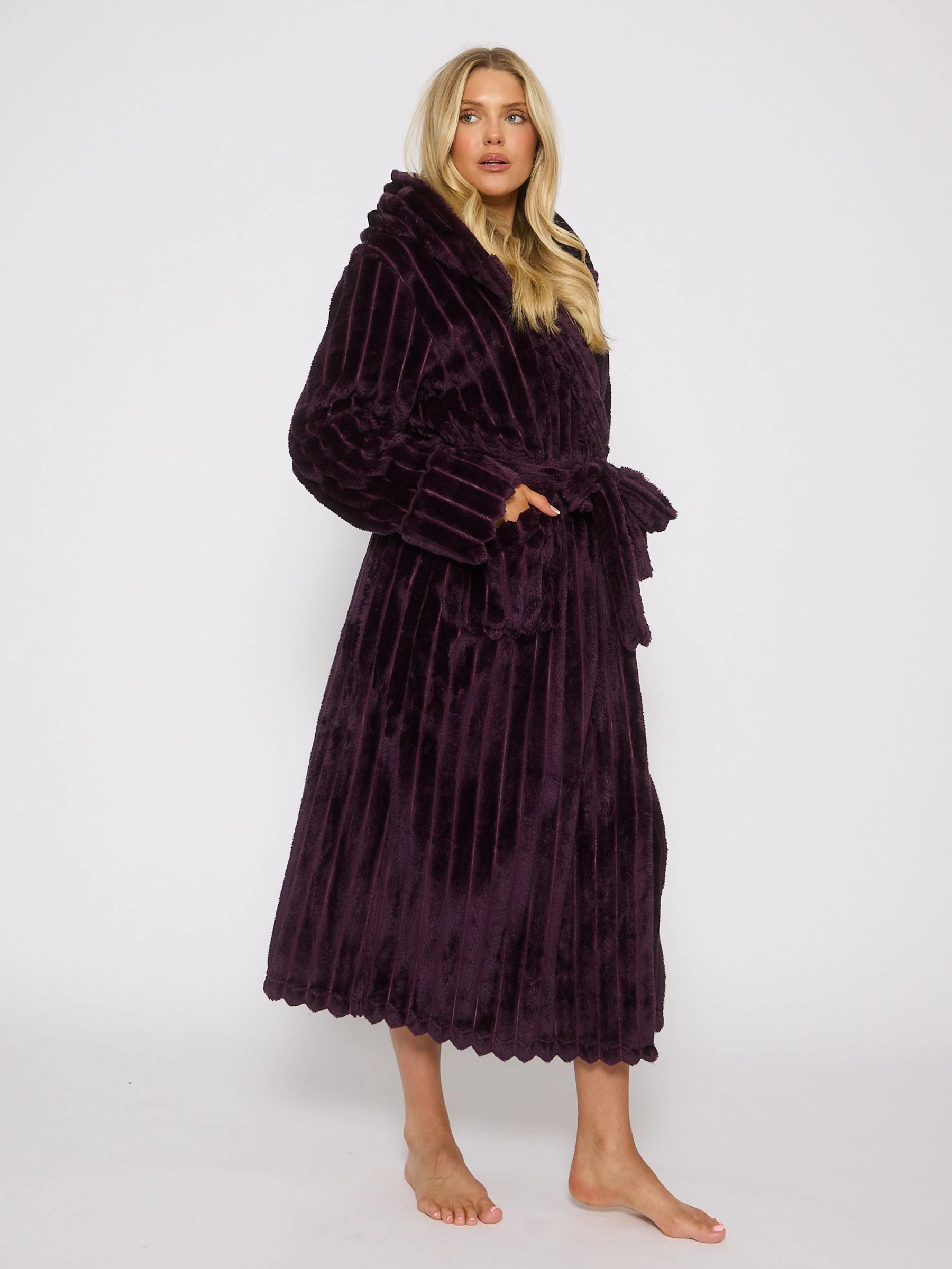 Paars - Loungeable Plush Ridged Fleece Midi Hooded Dressing Gown
