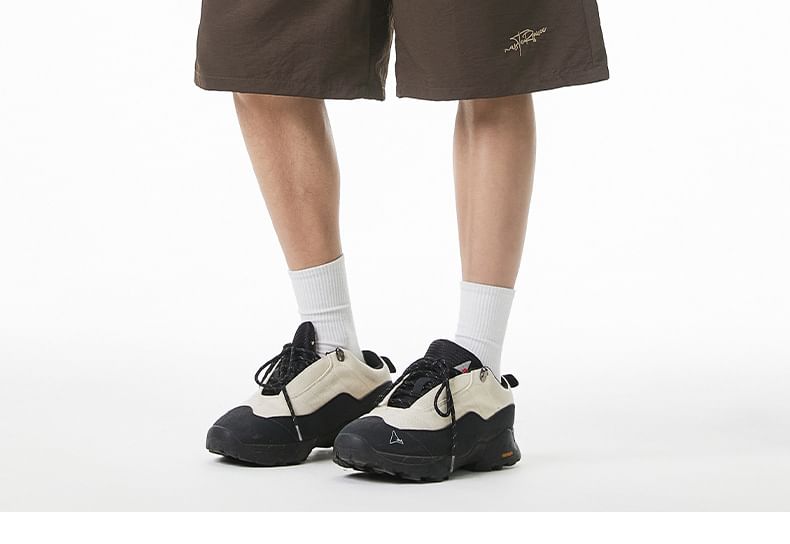 AXEN - Wijde joggingbroek met hoge taille en letters