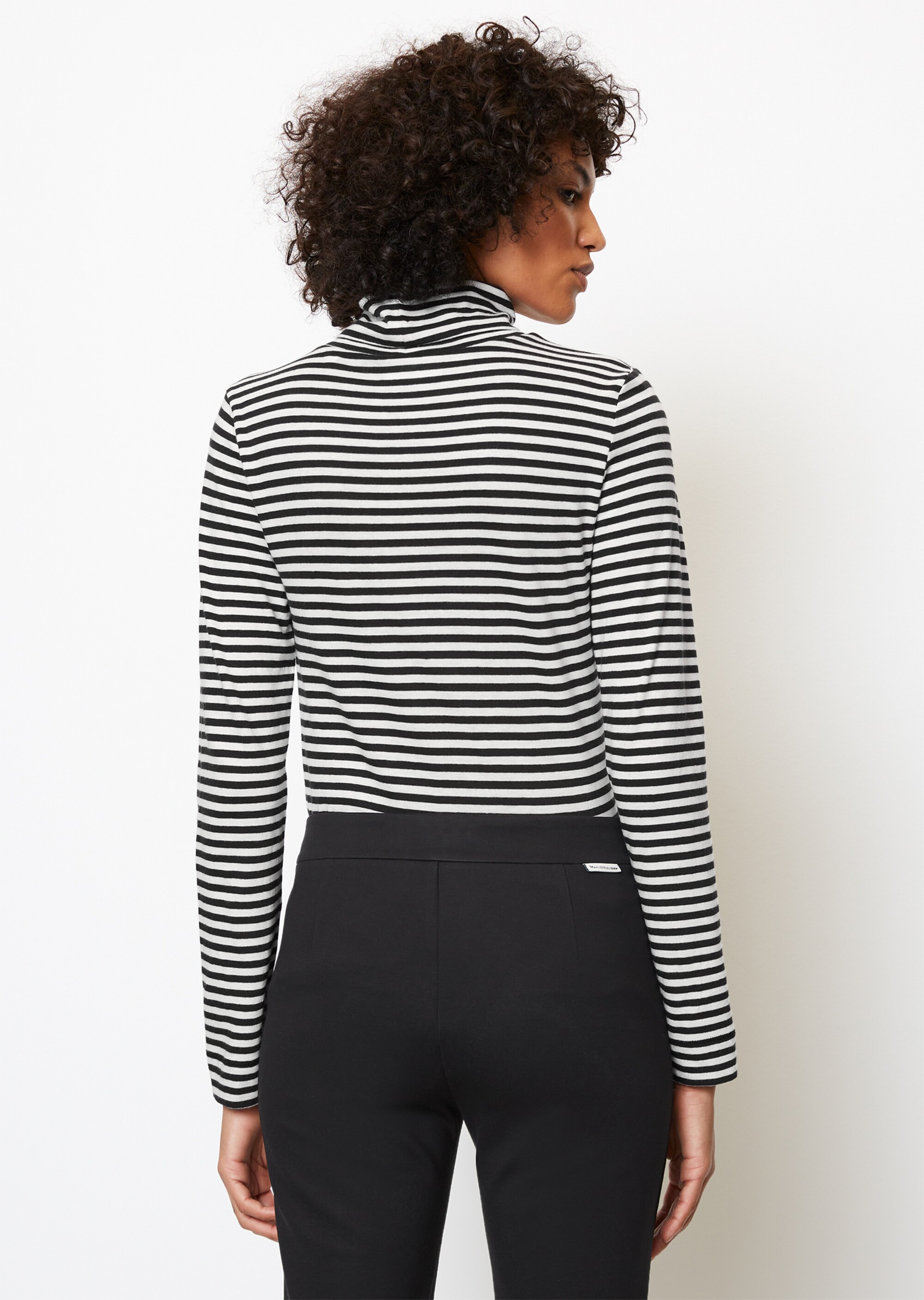 Rollkragen-Longsleeve regular aus softem Jersey