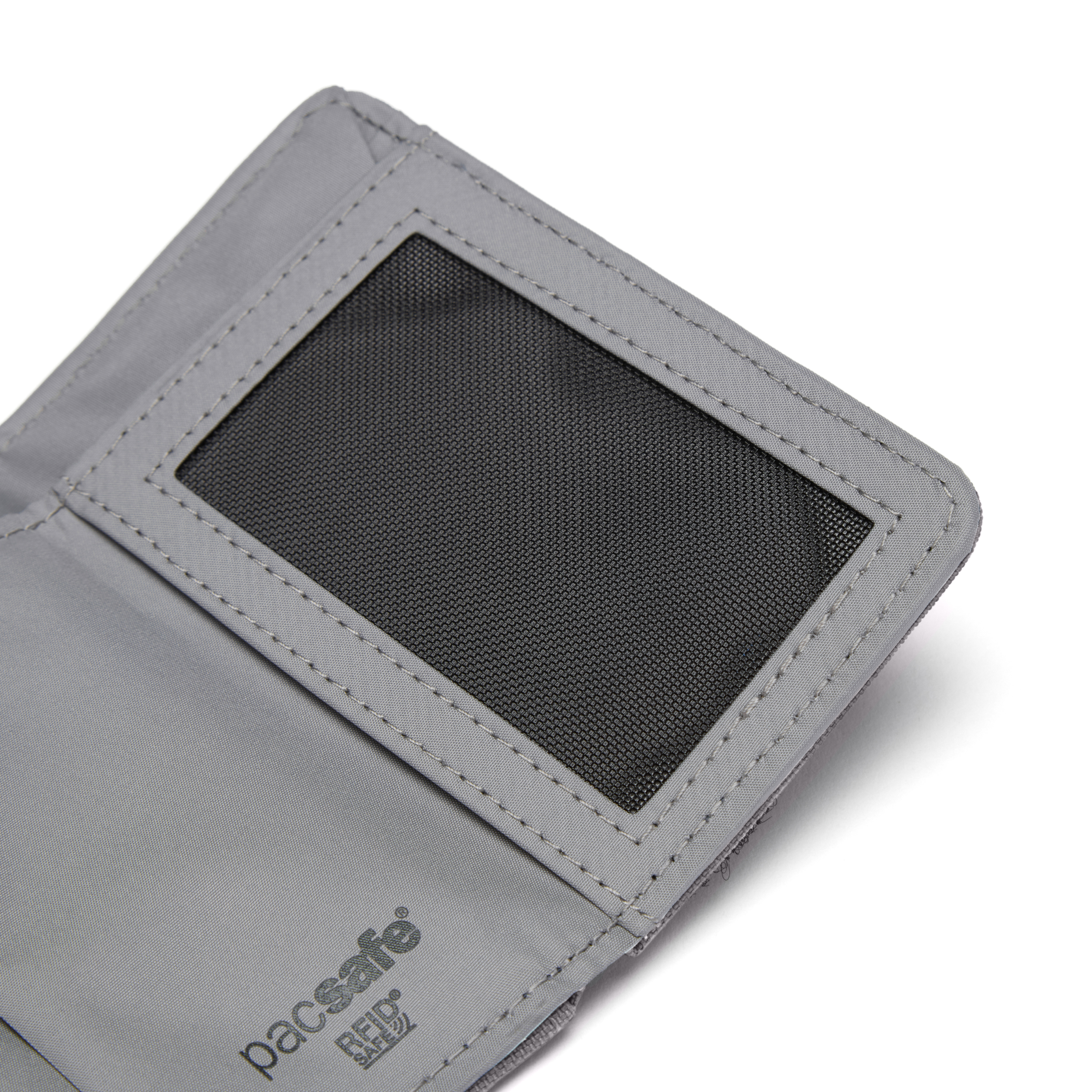 RFIDsafe trifold wallet