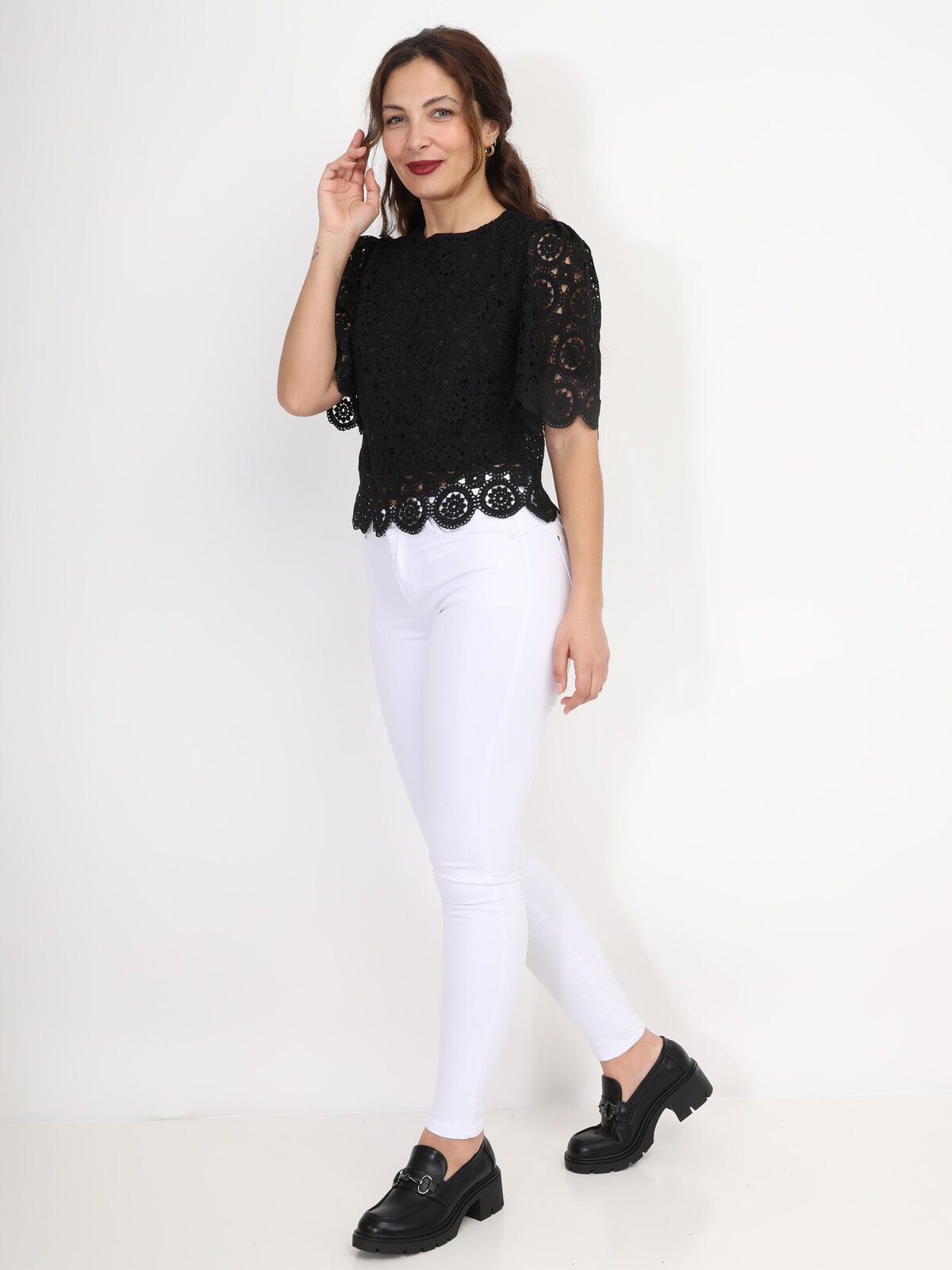 Top en dentelle crochet florale- Noir